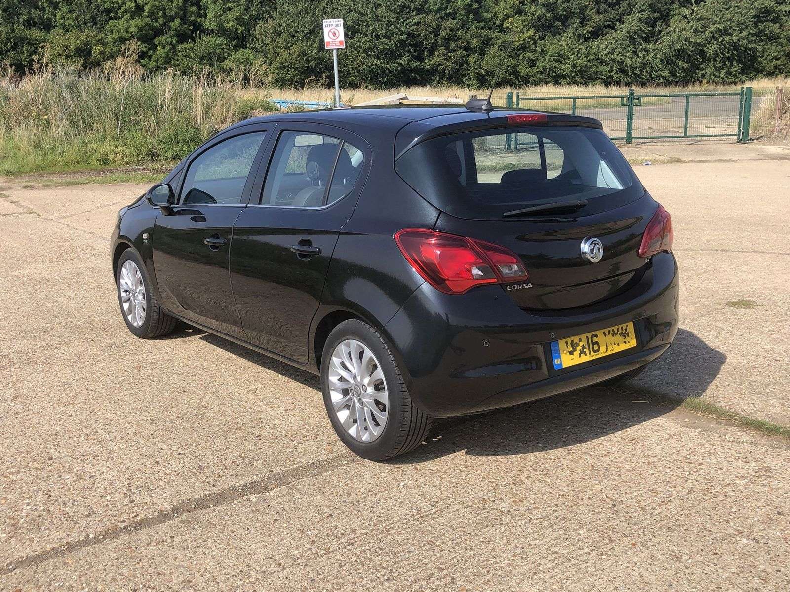 A 2016 VAUXHALL CORSA 1.4L SE ecoFLEX Hatchback 5dr Petrol Manual Euro 6 (89 bhp) A 2016 VAUXHALL CORSA 1.4L SE ecoFLEX Hatchback 5dr Petrol Manual Euro 6 (89 bhp)