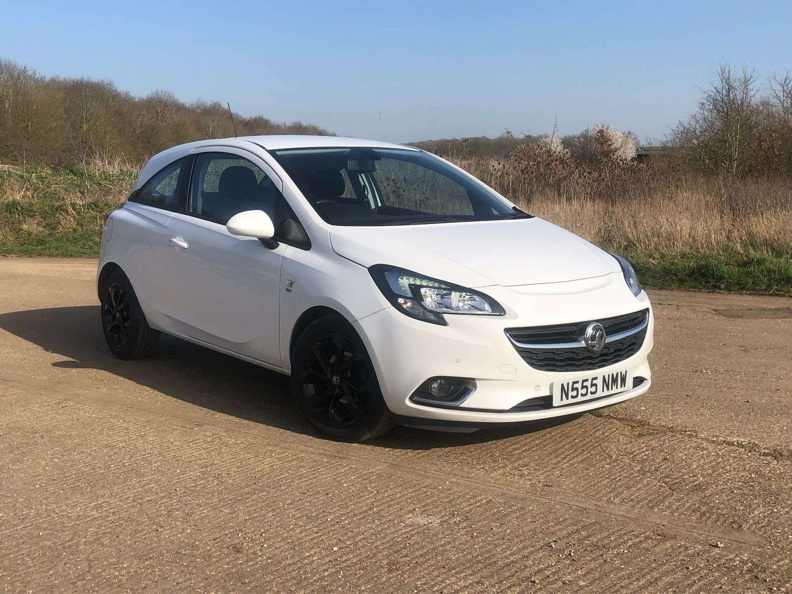 A 2016 VAUXHALL CORSA 1.4i ecoFLEX SRi Hatchback 3dr Petrol Manual Euro 6 (90 ps) A 2016 VAUXHALL CORSA 1.4i ecoFLEX SRi Hatchback 3dr Petrol Manual Euro 6 (90 ps)