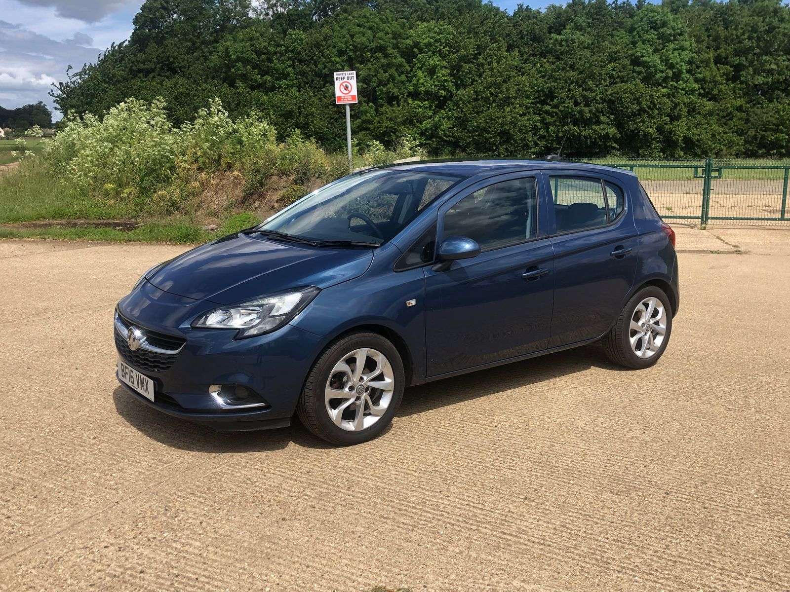 A 2016 VAUXHALL CORSA 1.4i ecoFLEX SRi Hatchback 5dr Petrol Manual Euro 6 (90 ps) A 2016 VAUXHALL CORSA 1.4i ecoFLEX SRi Hatchback 5dr Petrol Manual Euro 6 (90 ps)