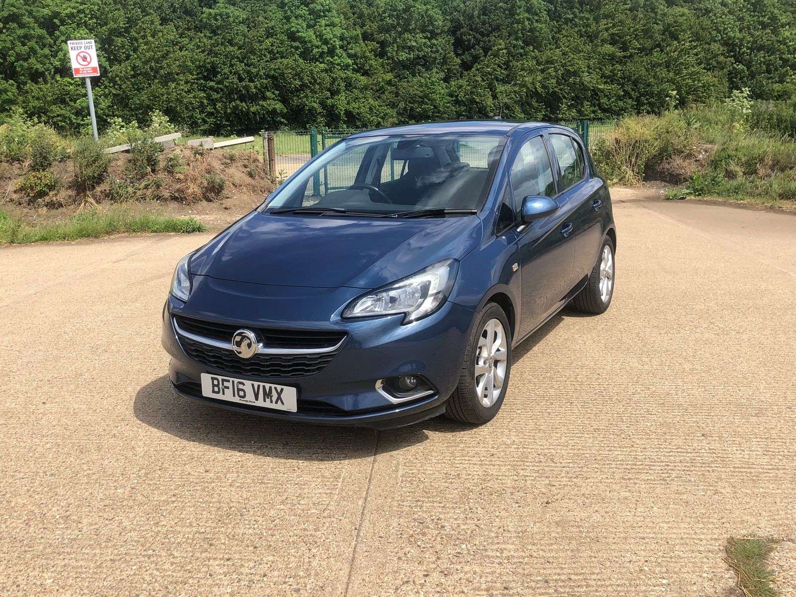 A 2016 VAUXHALL CORSA 1.4i ecoFLEX SRi Hatchback 5dr Petrol Manual Euro 6 (90 ps) A 2016 VAUXHALL CORSA 1.4i ecoFLEX SRi Hatchback 5dr Petrol Manual Euro 6 (90 ps)