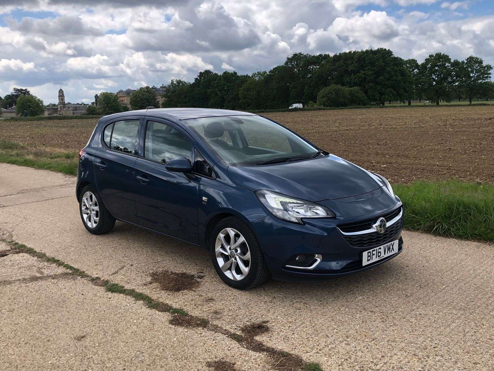A 2016 VAUXHALL CORSA 1.4i ecoFLEX SRi Hatchback 5dr Petrol Manual Euro 6 (90 ps) A 2016 VAUXHALL CORSA 1.4i ecoFLEX SRi Hatchback 5dr Petrol Manual Euro 6 (90 ps)