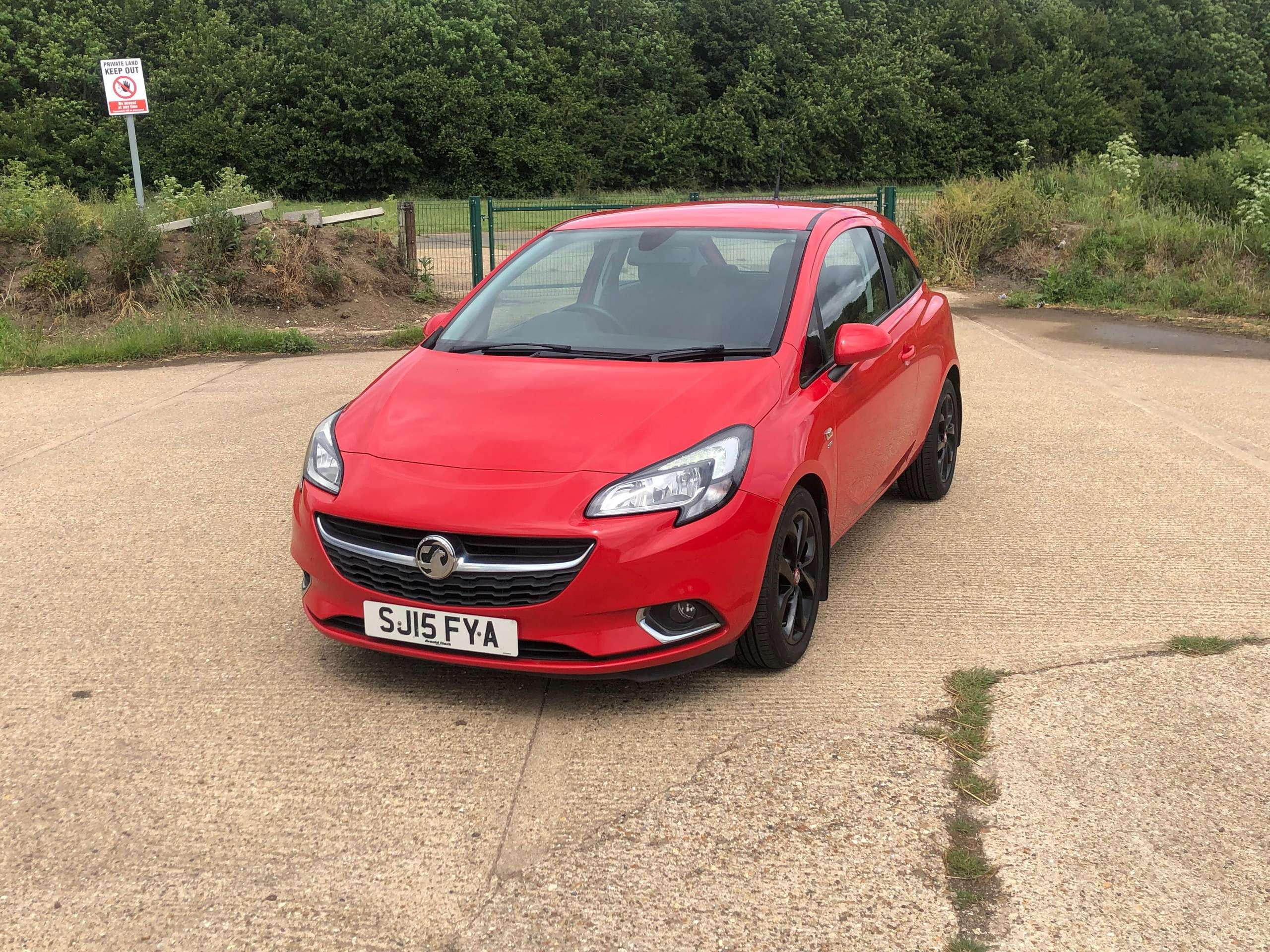 A 2015 VAUXHALL CORSA 1.4i ecoFLEX SRi Hatchback 3dr Petrol Manual Euro 6 (90 ps) A 2015 VAUXHALL CORSA 1.4i ecoFLEX SRi Hatchback 3dr Petrol Manual Euro 6 (90 ps)