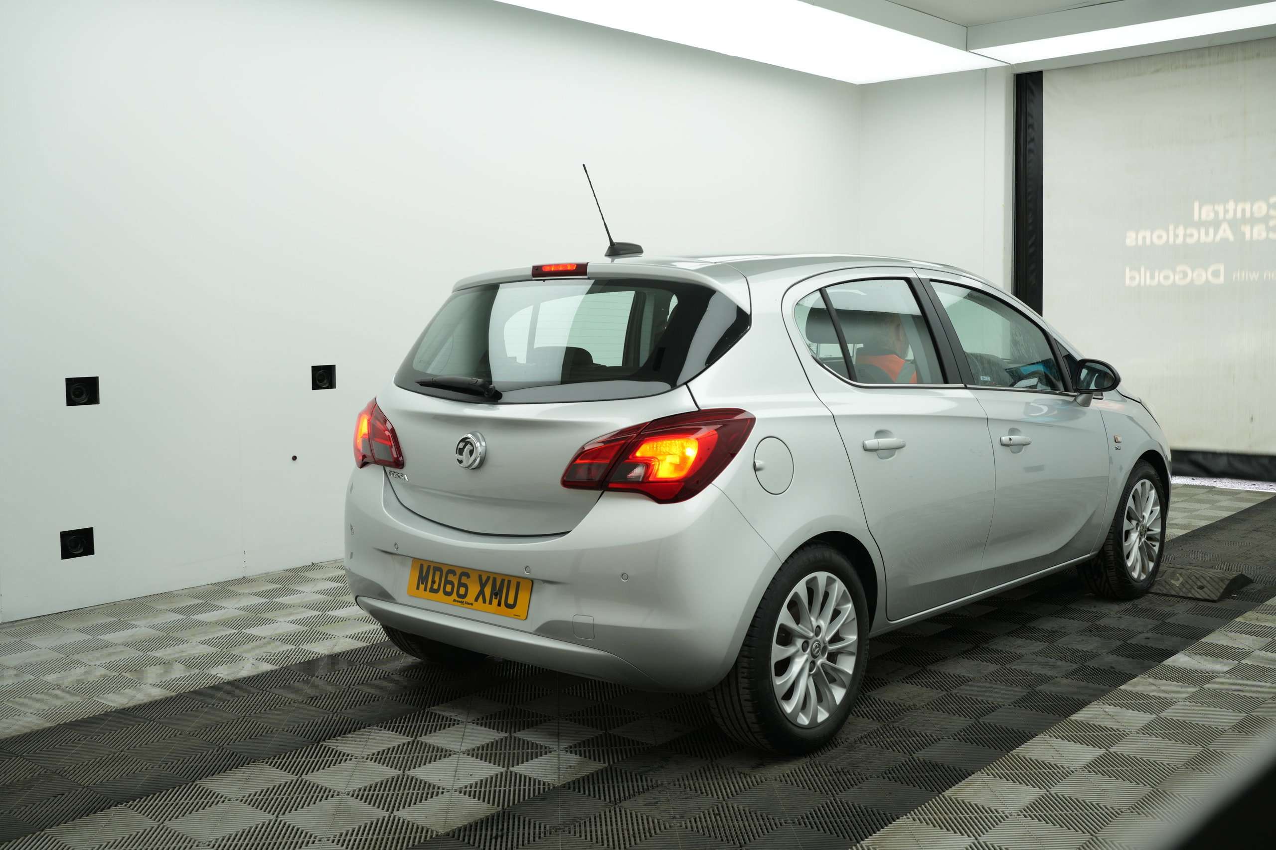 A 2017 VAUXHALL CORSA 1.4i ecoFLEX SE Hatchback 5dr Petrol Manual Euro 6 (90 ps) A 2017 VAUXHALL CORSA 1.4i ecoFLEX SE Hatchback 5dr Petrol Manual Euro 6 (90 ps)