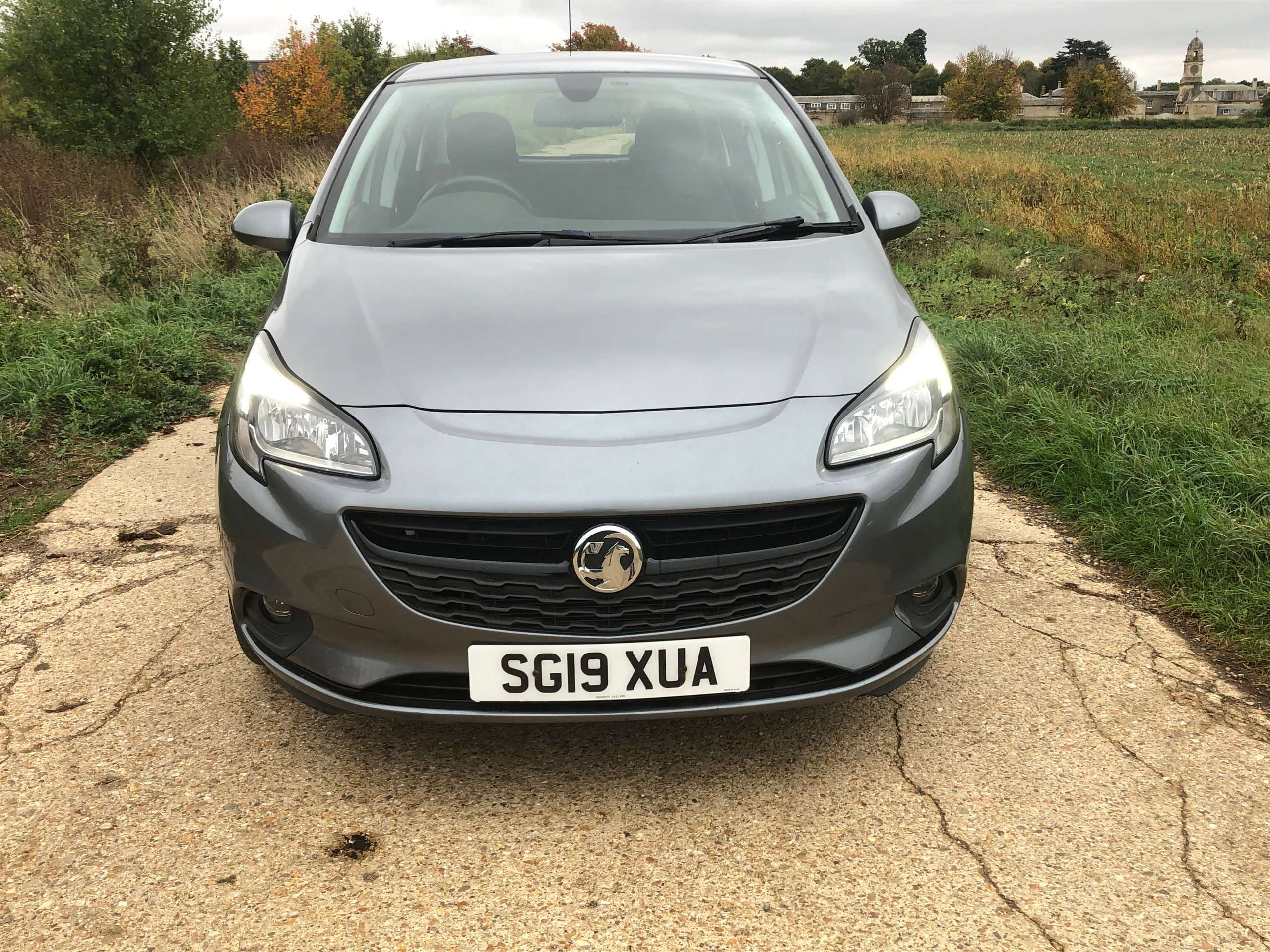 A 2019 VAUXHALL CORSA 1.4i ecoTEC SRi Hatchback 5dr Petrol Manual Euro 6 (90 ps) A 2019 VAUXHALL CORSA 1.4i ecoTEC SRi Hatchback 5dr Petrol Manual Euro 6 (90 ps)
