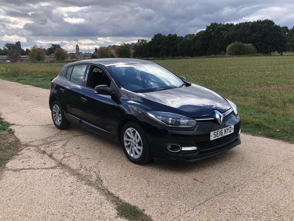 A 2016 RENAULT MEGANE 1.5 dCi Dynamique Nav Hatchback 5dr Diesel Manual Euro 6 (s/s) (110 ps) A 2016 RENAULT MEGANE 1.5 dCi Dynamique Nav Hatchback 5dr Diesel Manual Euro 6 (s/s) (110 ps)