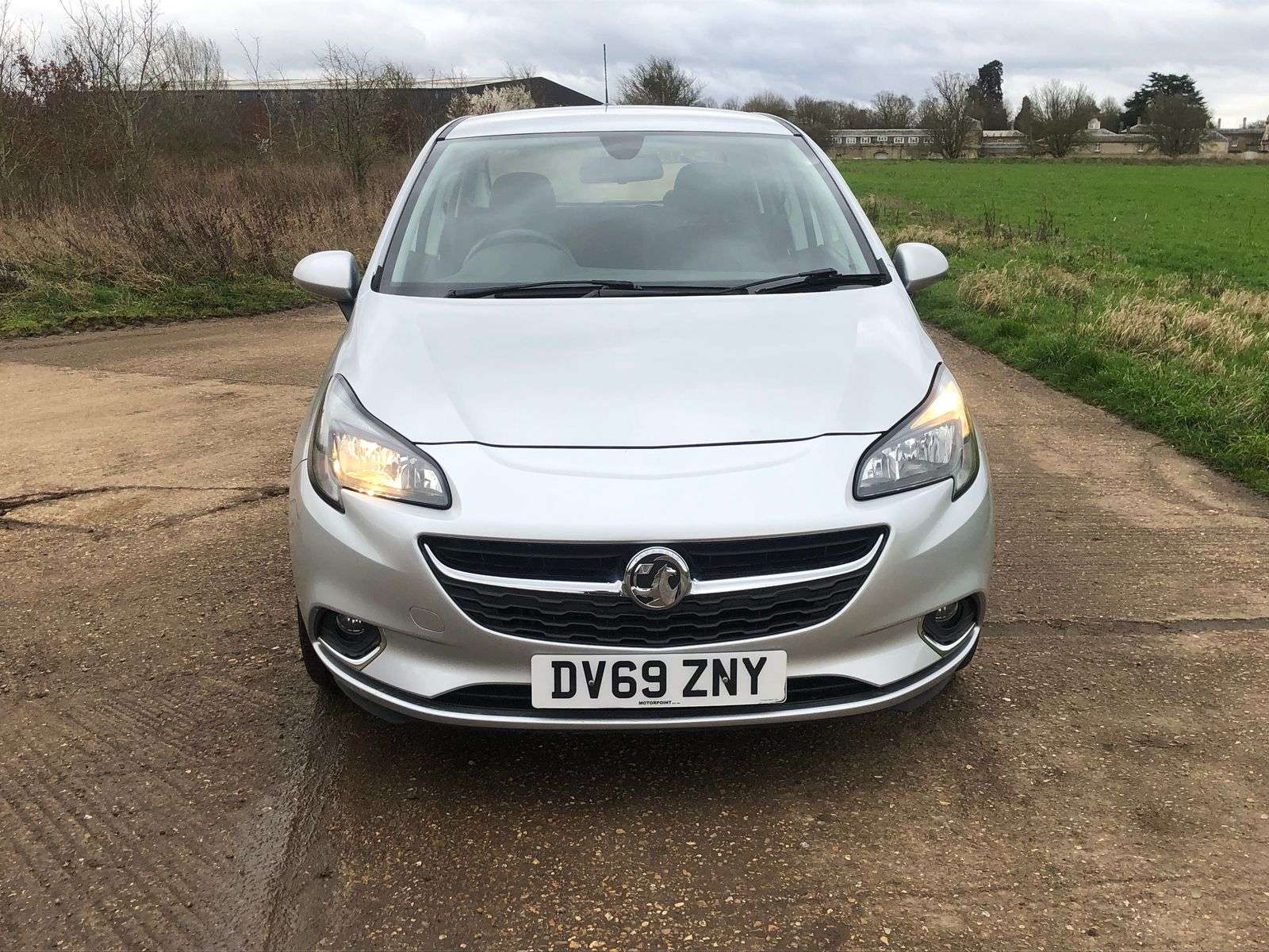 A 2019 VAUXHALL CORSA 1.4i SRi Nav Hatchback 5dr Petrol Manual Euro 6 (s/s) (90 ps) A 2019 VAUXHALL CORSA 1.4i SRi Nav Hatchback 5dr Petrol Manual Euro 6 (s/s) (90 ps)