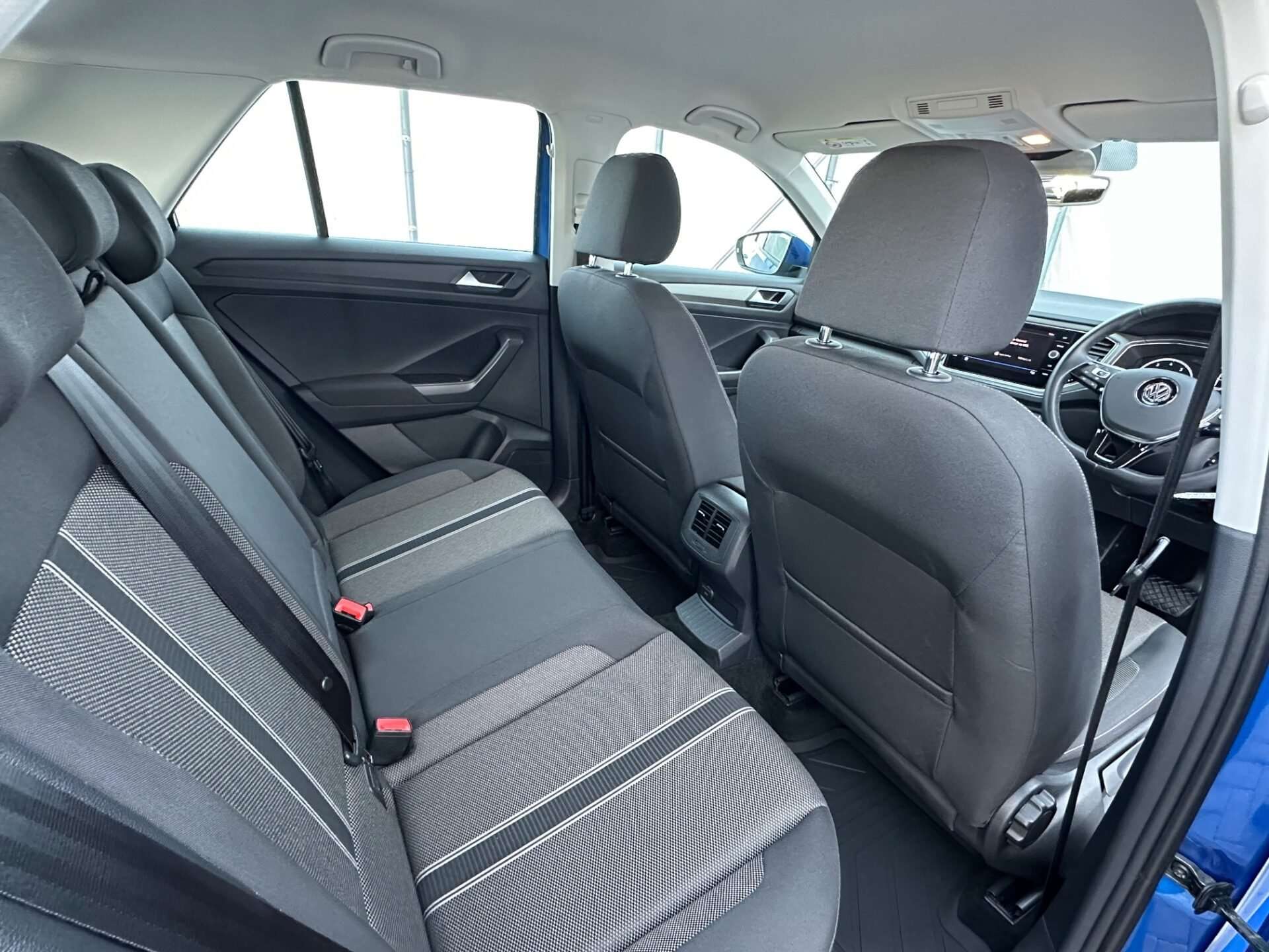 2020 VOLKSWAGEN T-ROC 2020 VOLKSWAGEN T-ROC