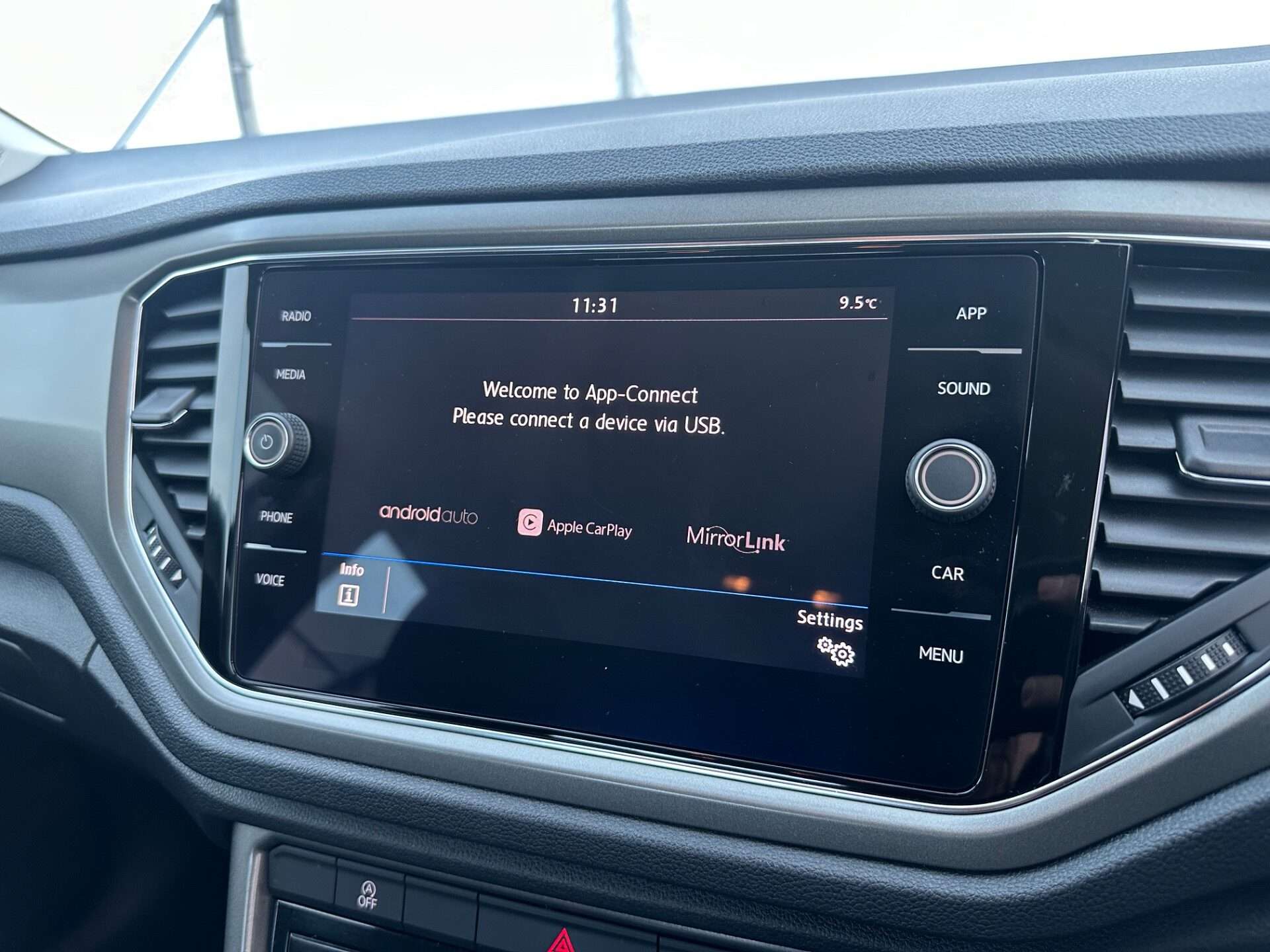 2020 VOLKSWAGEN T-ROC 2020 VOLKSWAGEN T-ROC