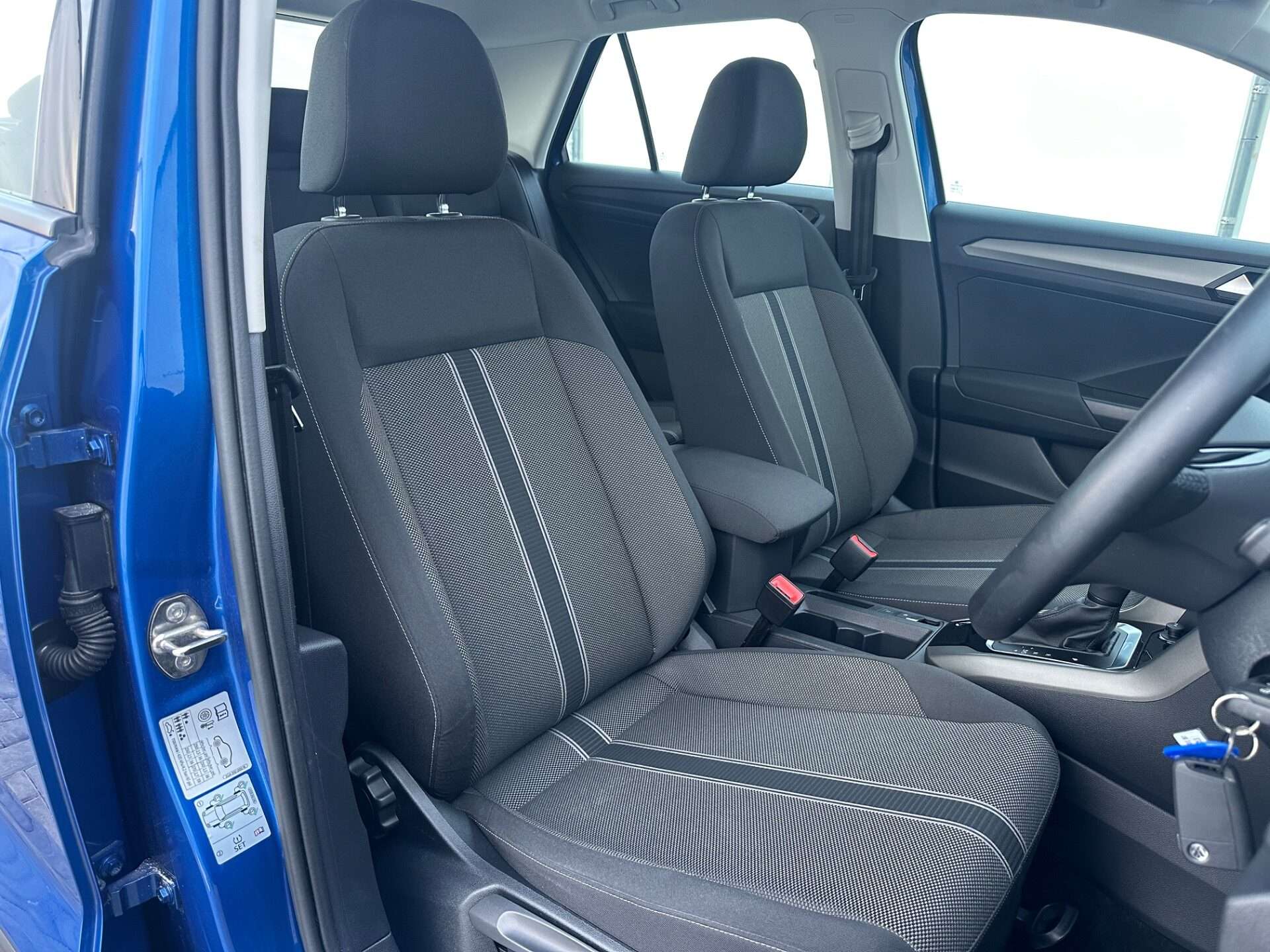 2020 VOLKSWAGEN T-ROC 2020 VOLKSWAGEN T-ROC