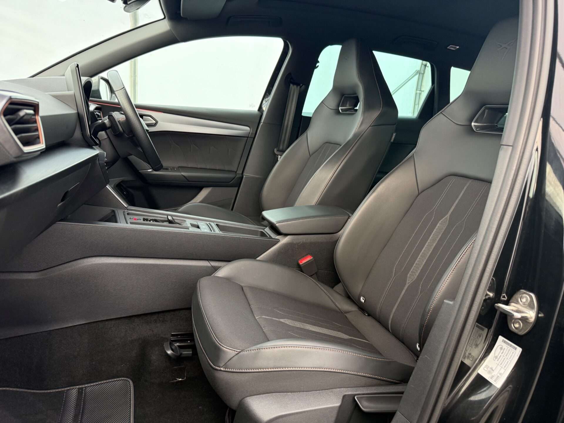 2024 CUPRA LEON 2024 CUPRA LEON