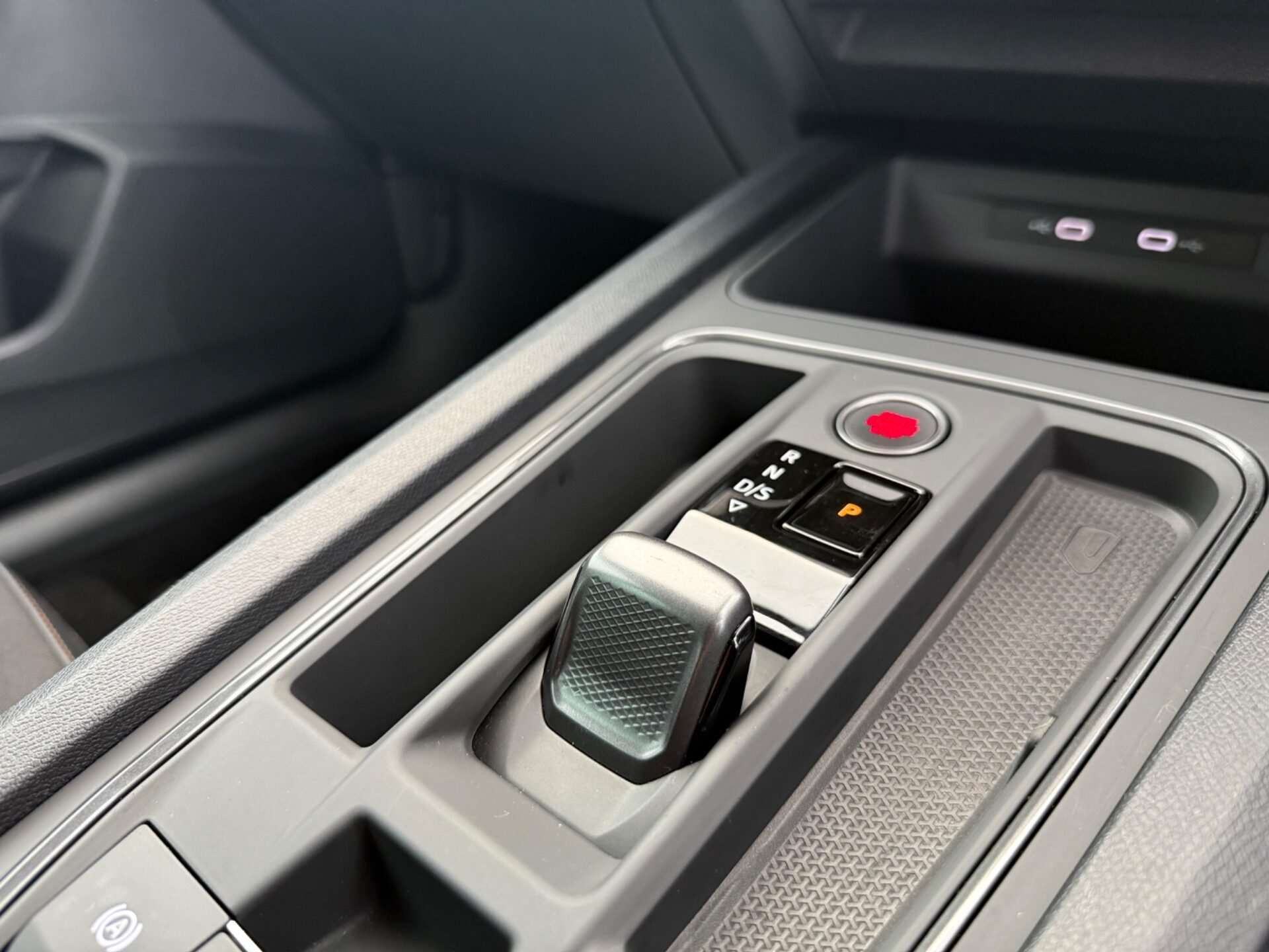 2024 CUPRA LEON 2024 CUPRA LEON