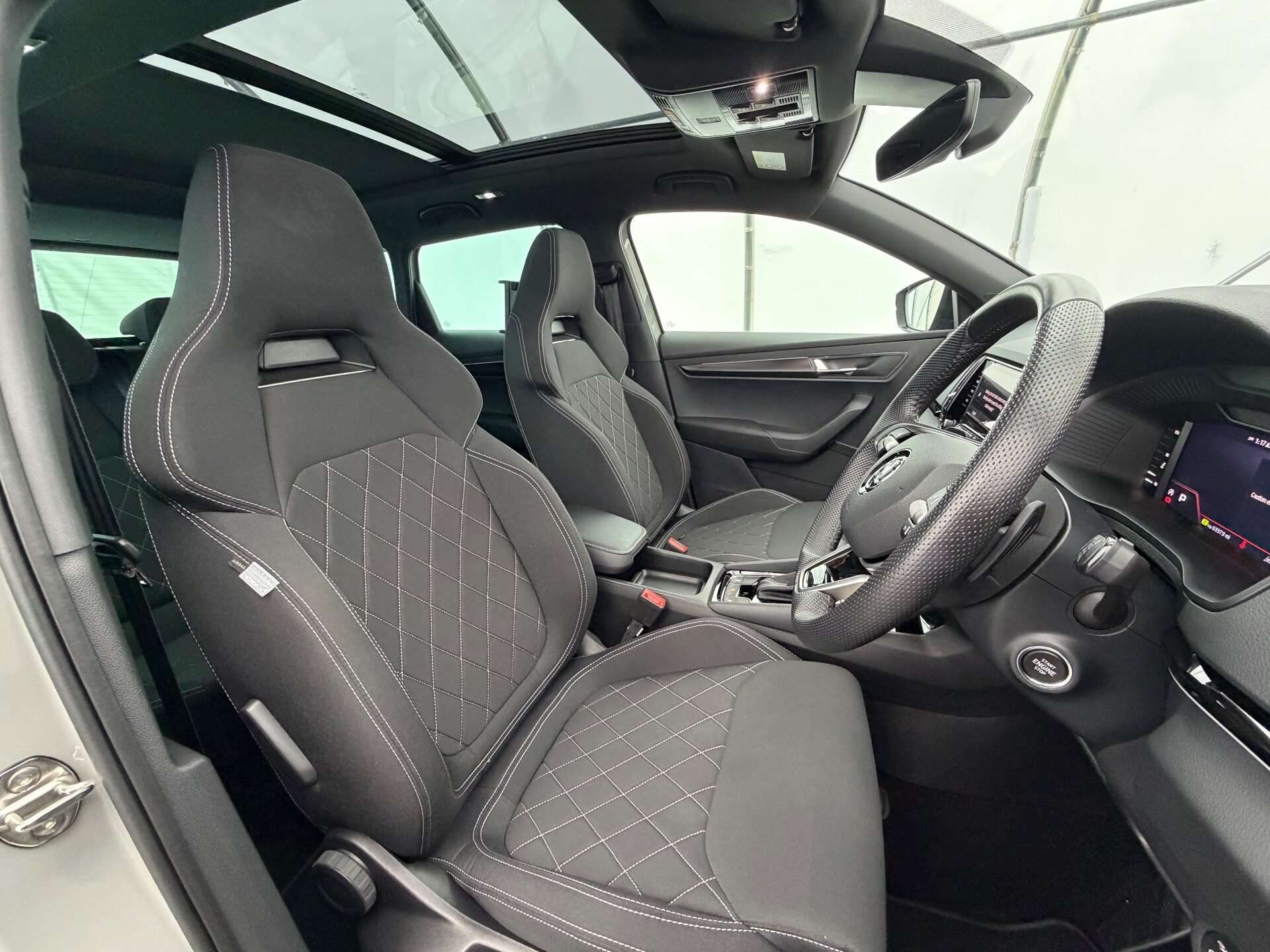 2025 SKODA KAROQ 2025 SKODA KAROQ