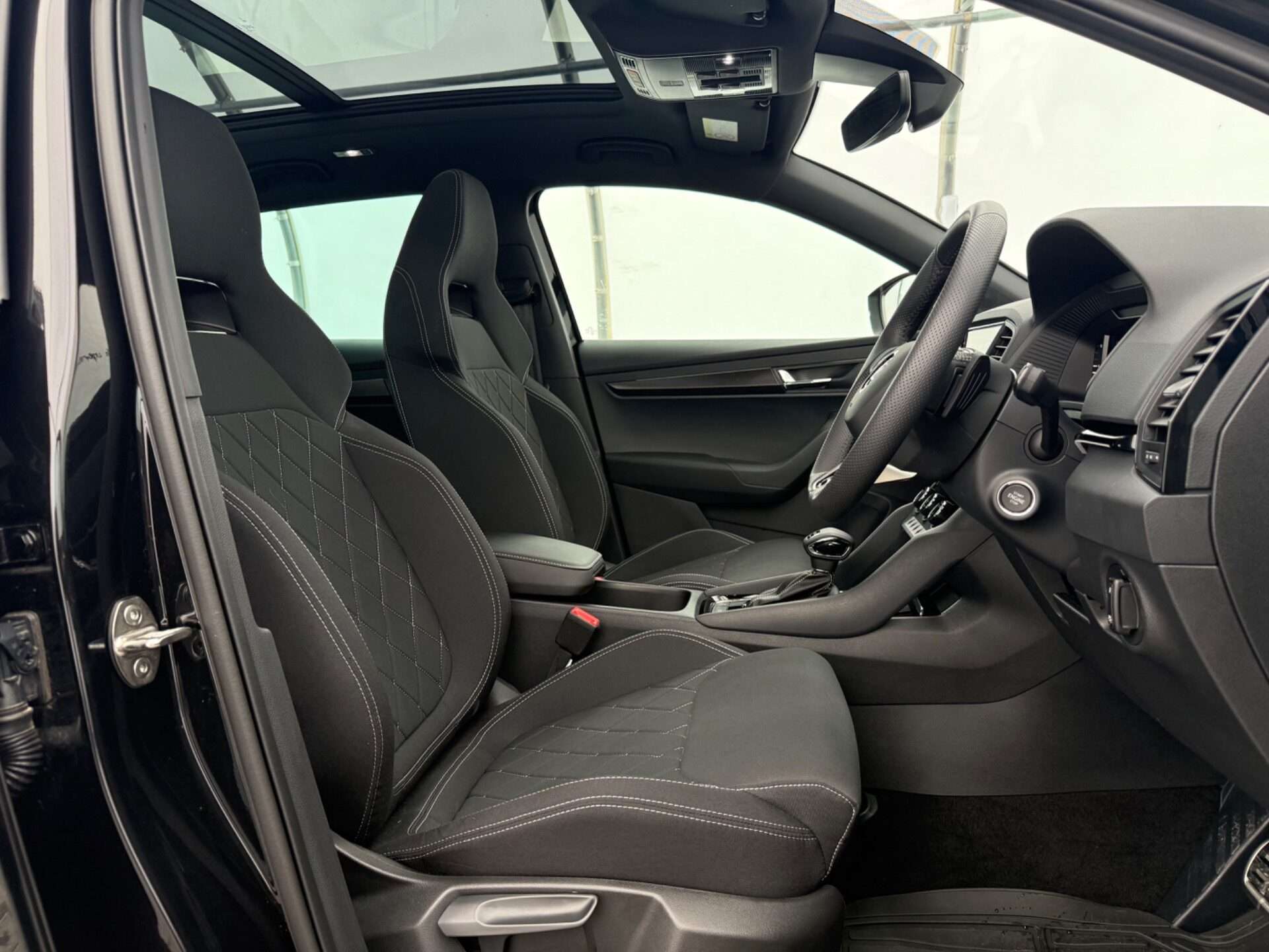 2025 SKODA KAROQ 2025 SKODA KAROQ