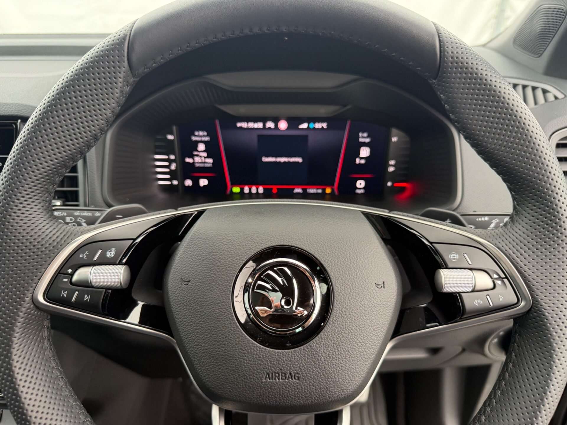 2025 SKODA KAROQ 2025 SKODA KAROQ