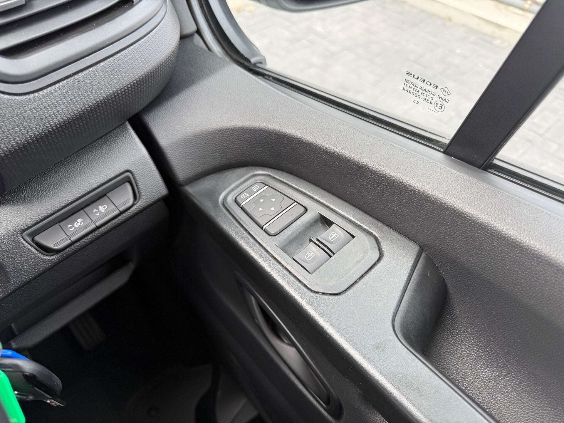 2023 RENAULT TRAFIC 2023 RENAULT TRAFIC