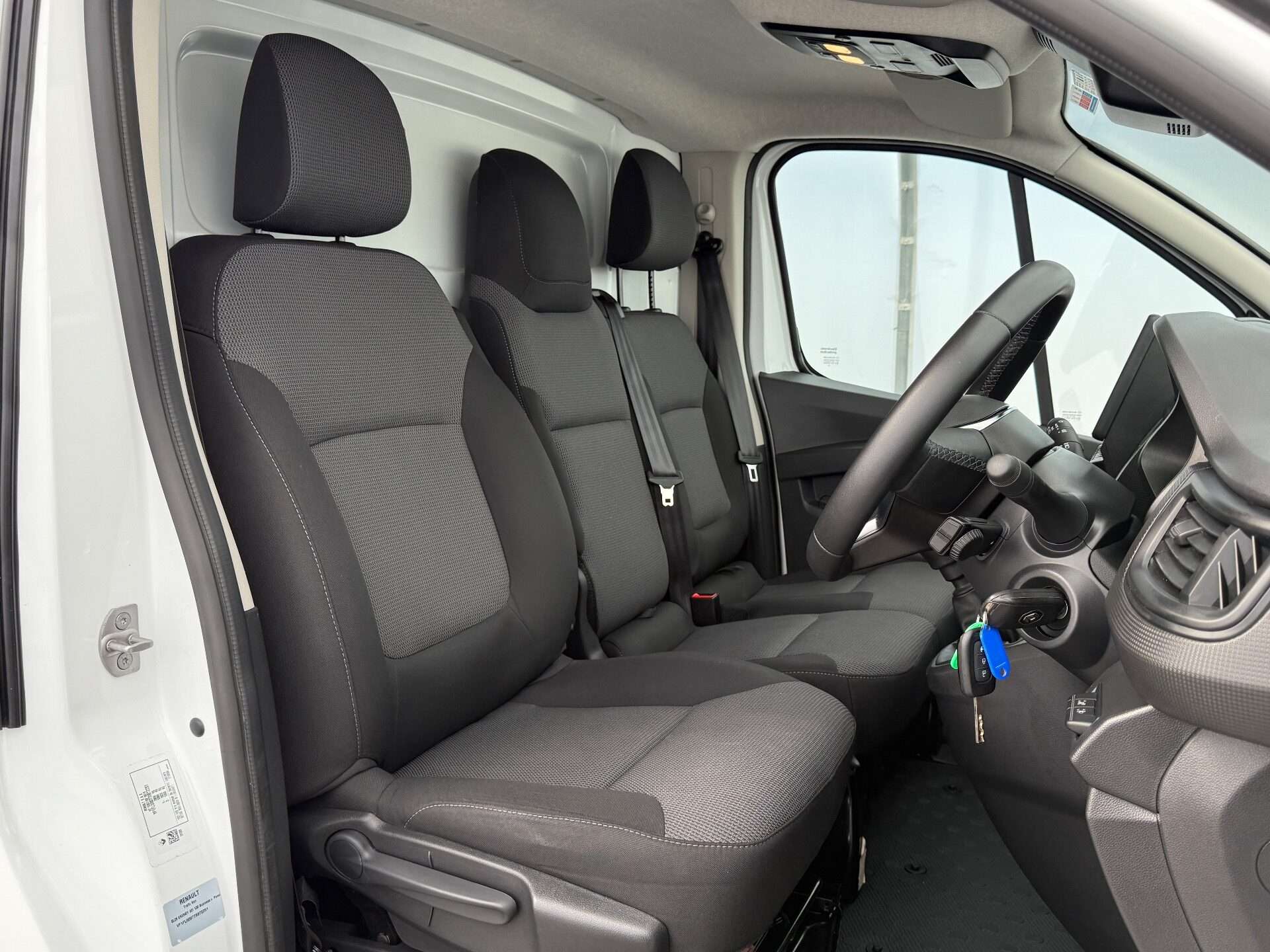 2023 RENAULT TRAFIC 2023 RENAULT TRAFIC