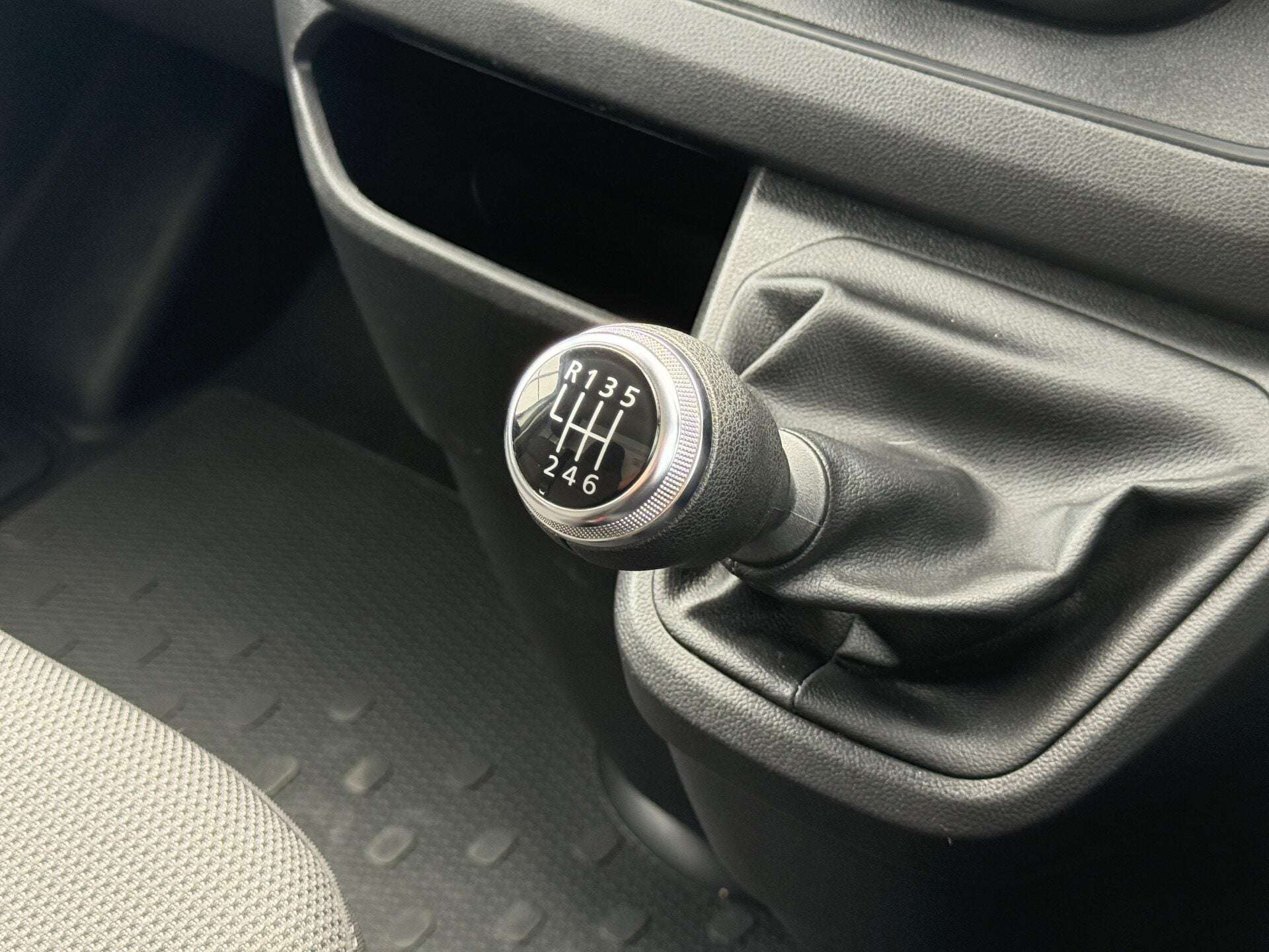 2023 RENAULT TRAFIC 2023 RENAULT TRAFIC