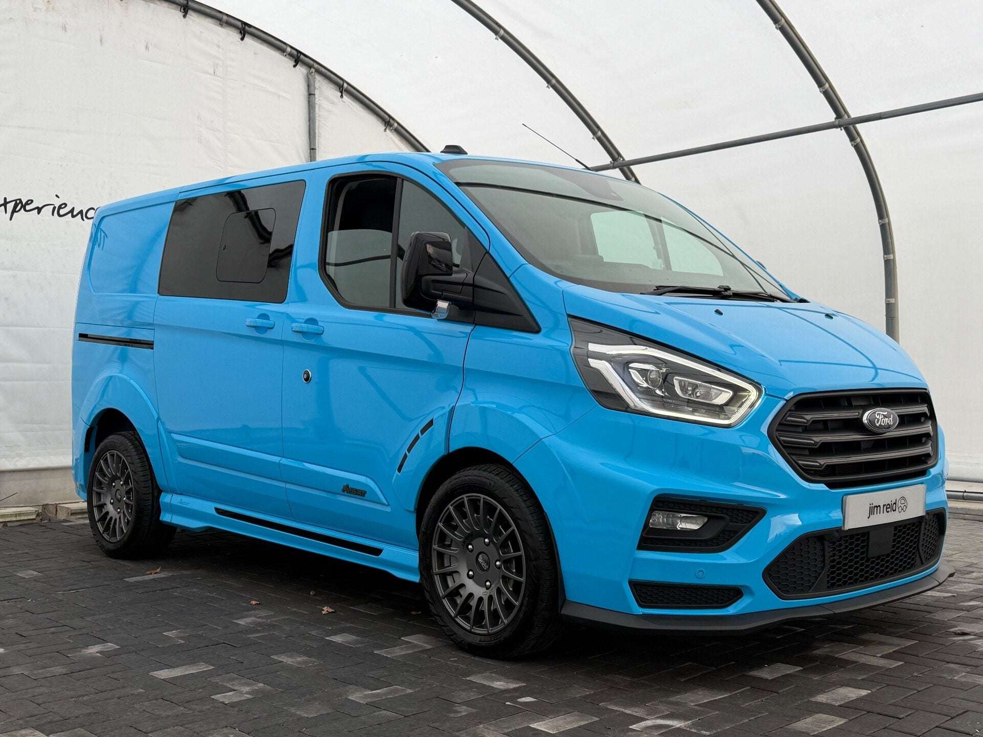 A 2021 FORD TRANSIT CUSTOM 320 LIMITED MS-RT COMBI AUTOMATIC ECOBLUE A 2021 FORD TRANSIT CUSTOM 320 LIMITED MS-RT COMBI AUTOMATIC ECOBLUE