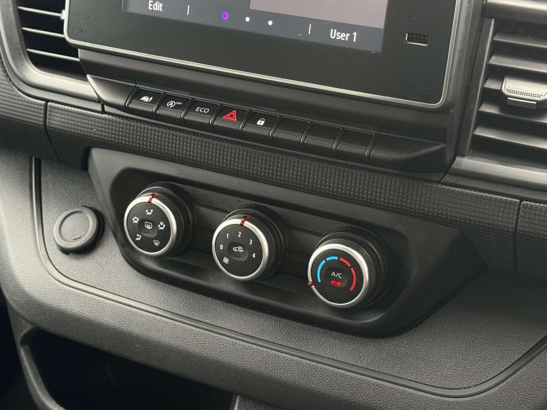 2023 RENAULT TRAFIC 2023 RENAULT TRAFIC