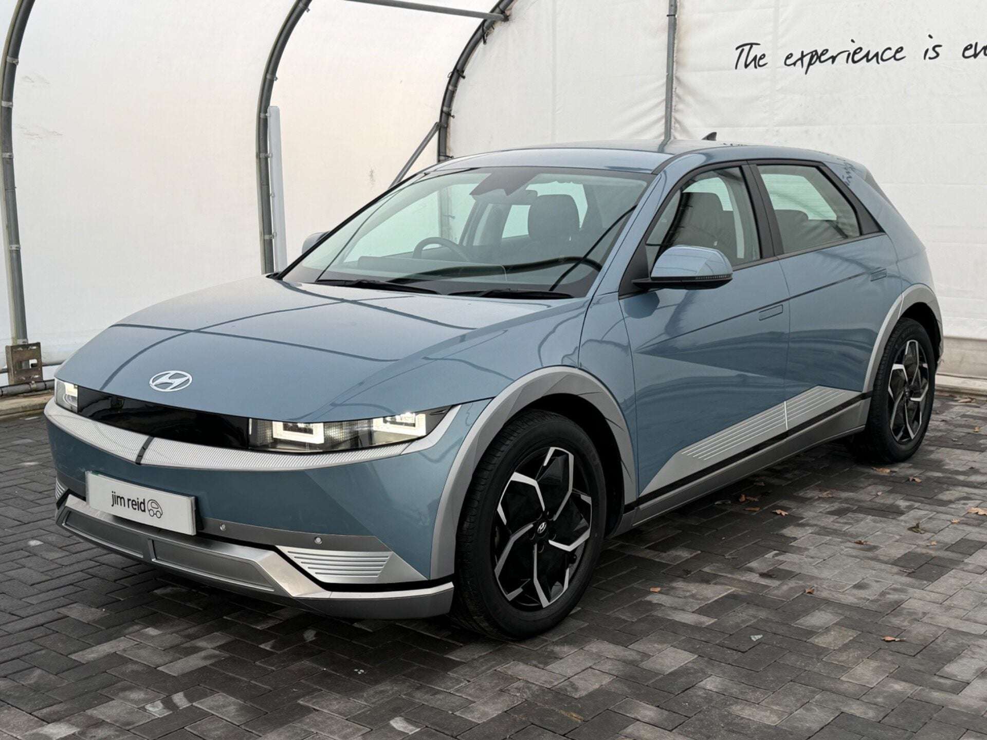 A 2023 HYUNDAI IONIQ 5 PREMIUM A 2023 HYUNDAI IONIQ 5 PREMIUM