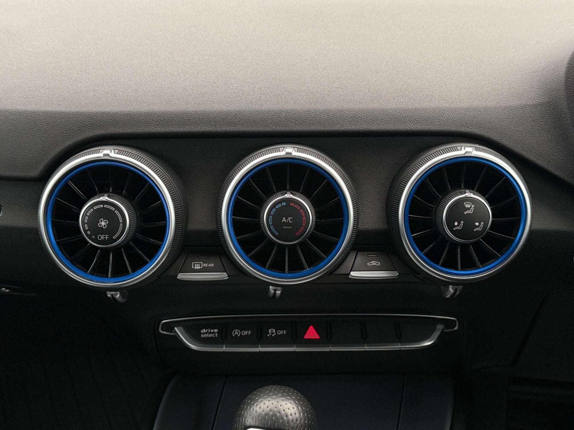 2022 AUDI TT 2022 AUDI TT