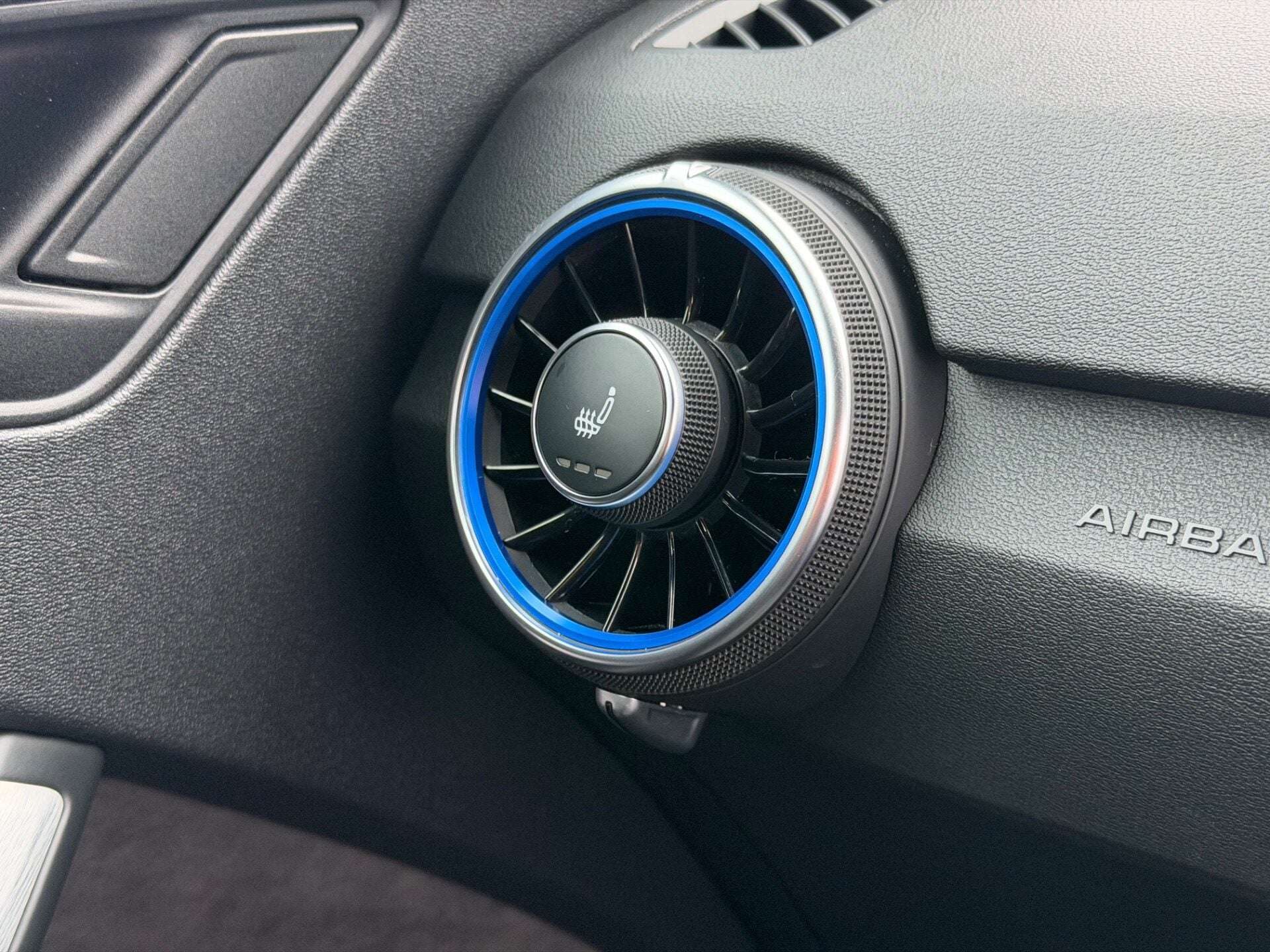 2022 AUDI TT 2022 AUDI TT