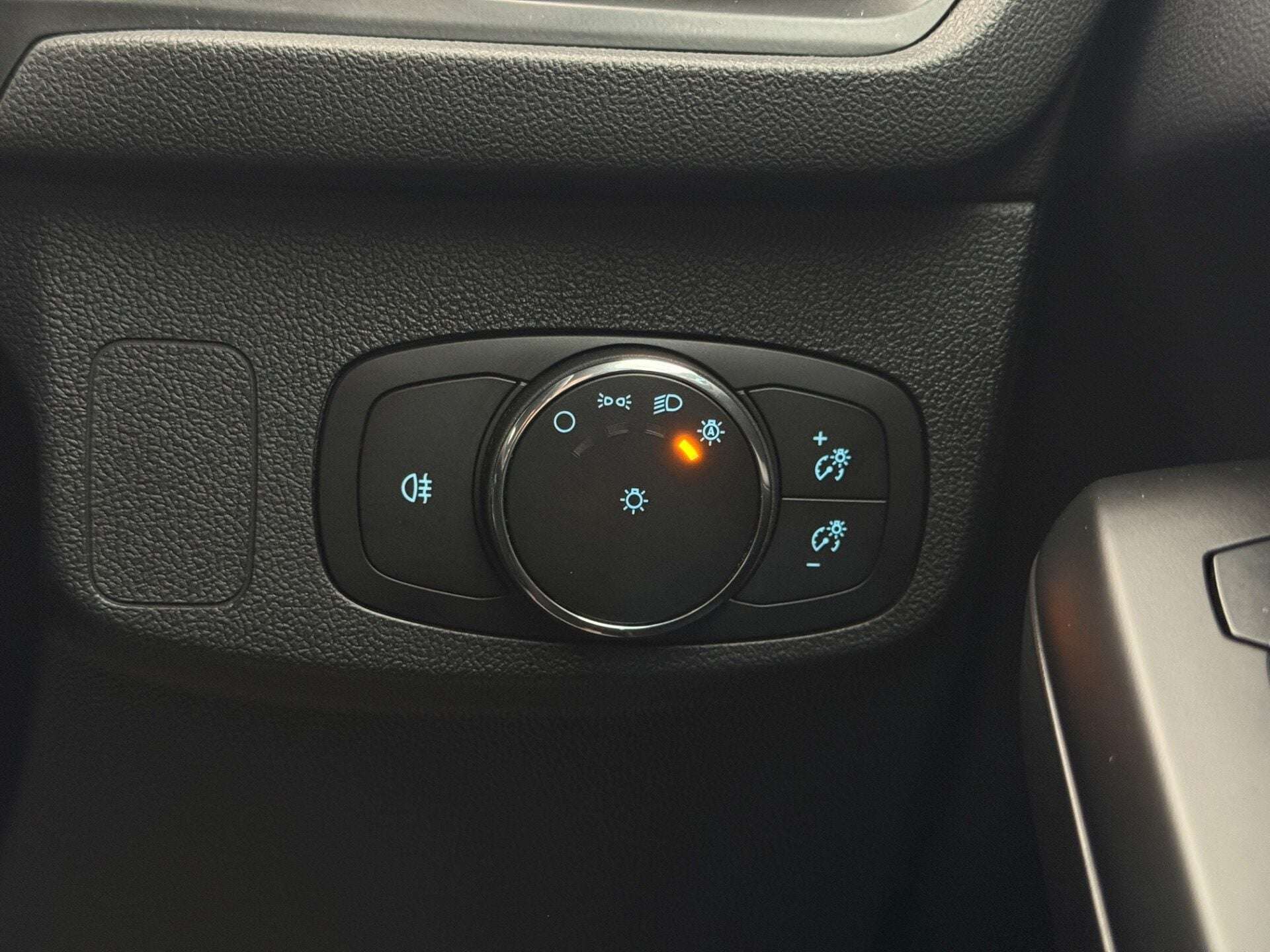 2024 FORD FOCUS 2024 FORD FOCUS