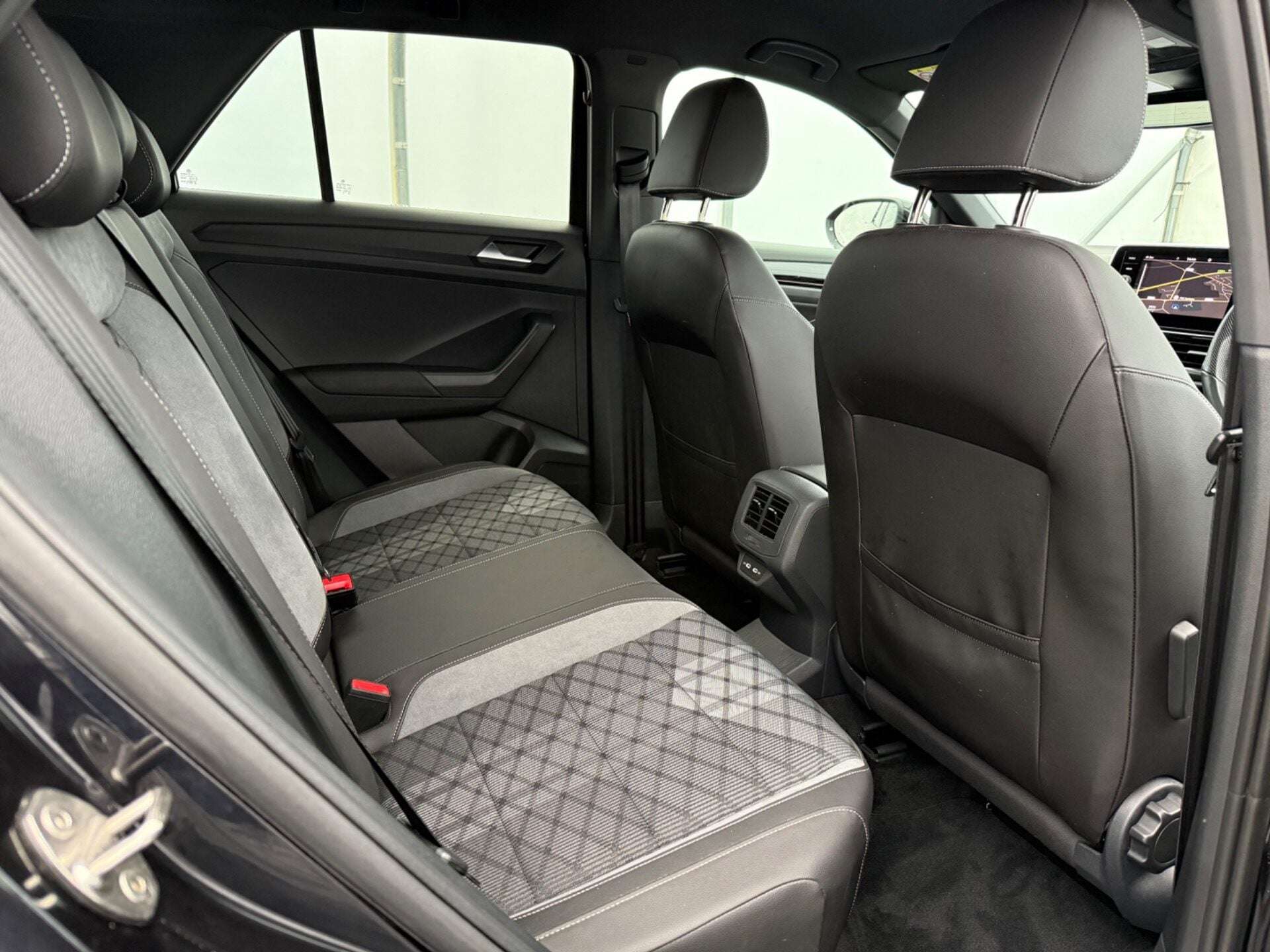 2022 VOLKSWAGEN T-ROC 2022 VOLKSWAGEN T-ROC