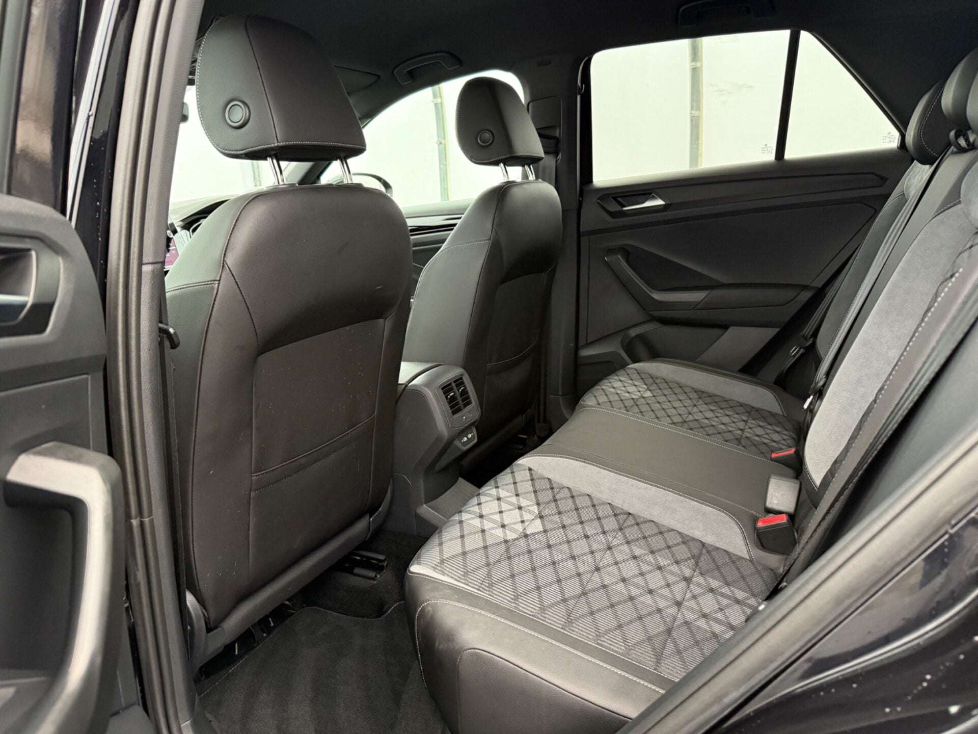 2022 VOLKSWAGEN T-ROC 2022 VOLKSWAGEN T-ROC