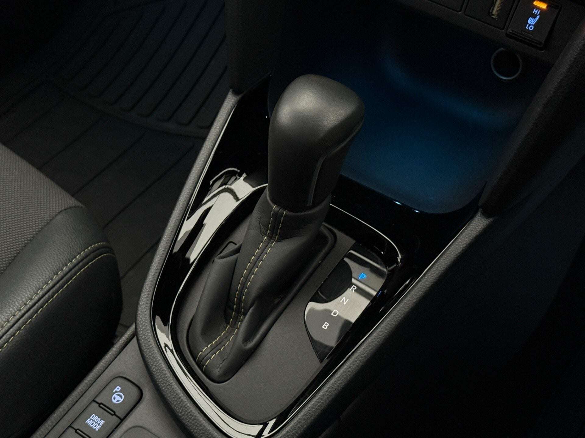 2022 TOYOTA YARIS CROSS 2022 TOYOTA YARIS CROSS