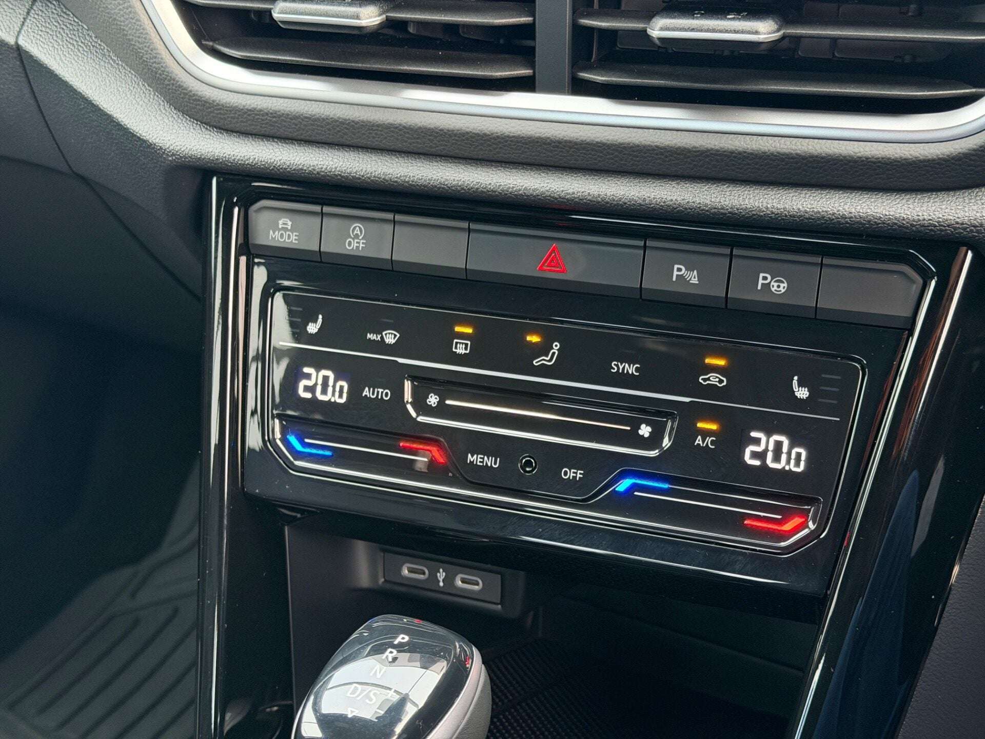 2023 VOLKSWAGEN T-ROC 2023 VOLKSWAGEN T-ROC