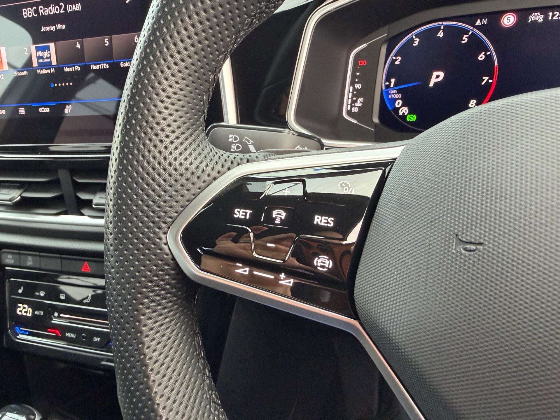 2023 VOLKSWAGEN T-ROC 2023 VOLKSWAGEN T-ROC