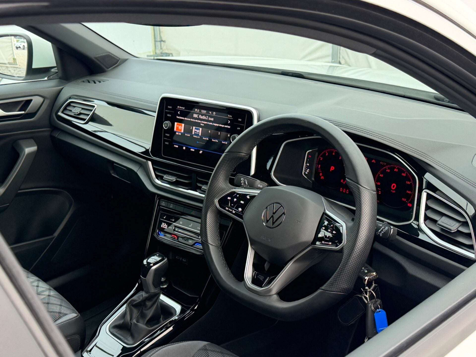 2023 VOLKSWAGEN T-ROC 2023 VOLKSWAGEN T-ROC