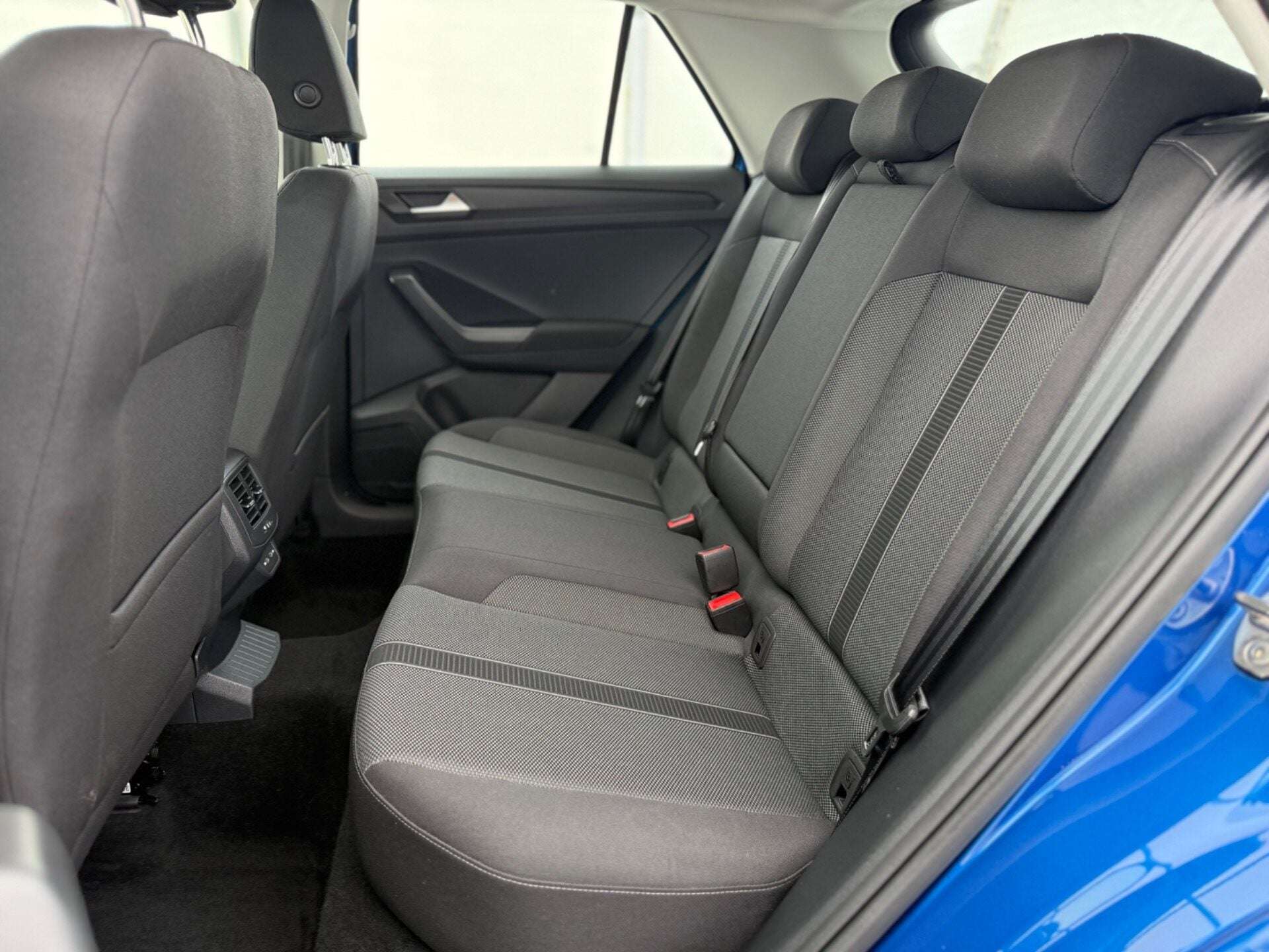 2023 VOLKSWAGEN T-ROC 2023 VOLKSWAGEN T-ROC