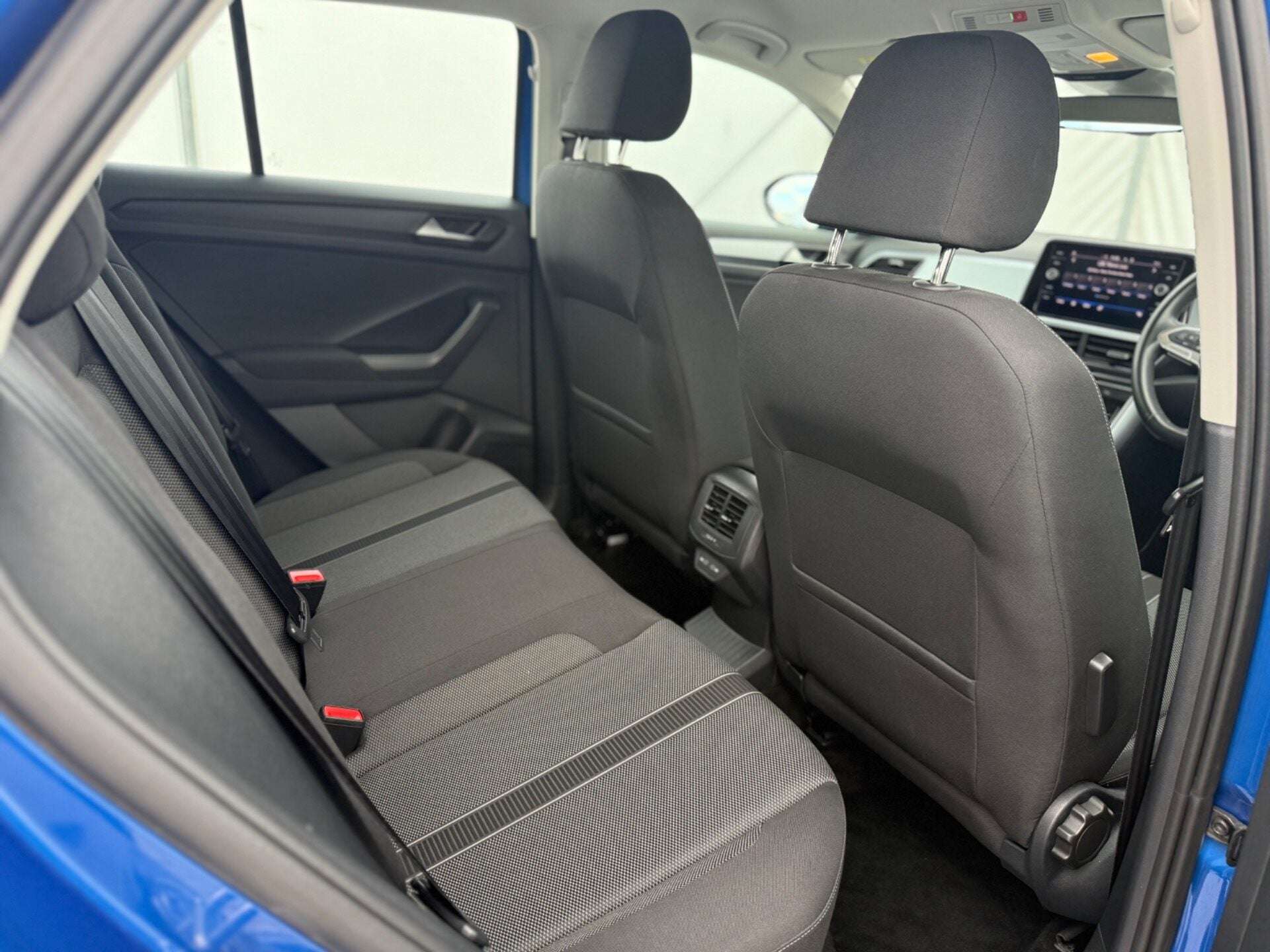 2023 VOLKSWAGEN T-ROC 2023 VOLKSWAGEN T-ROC