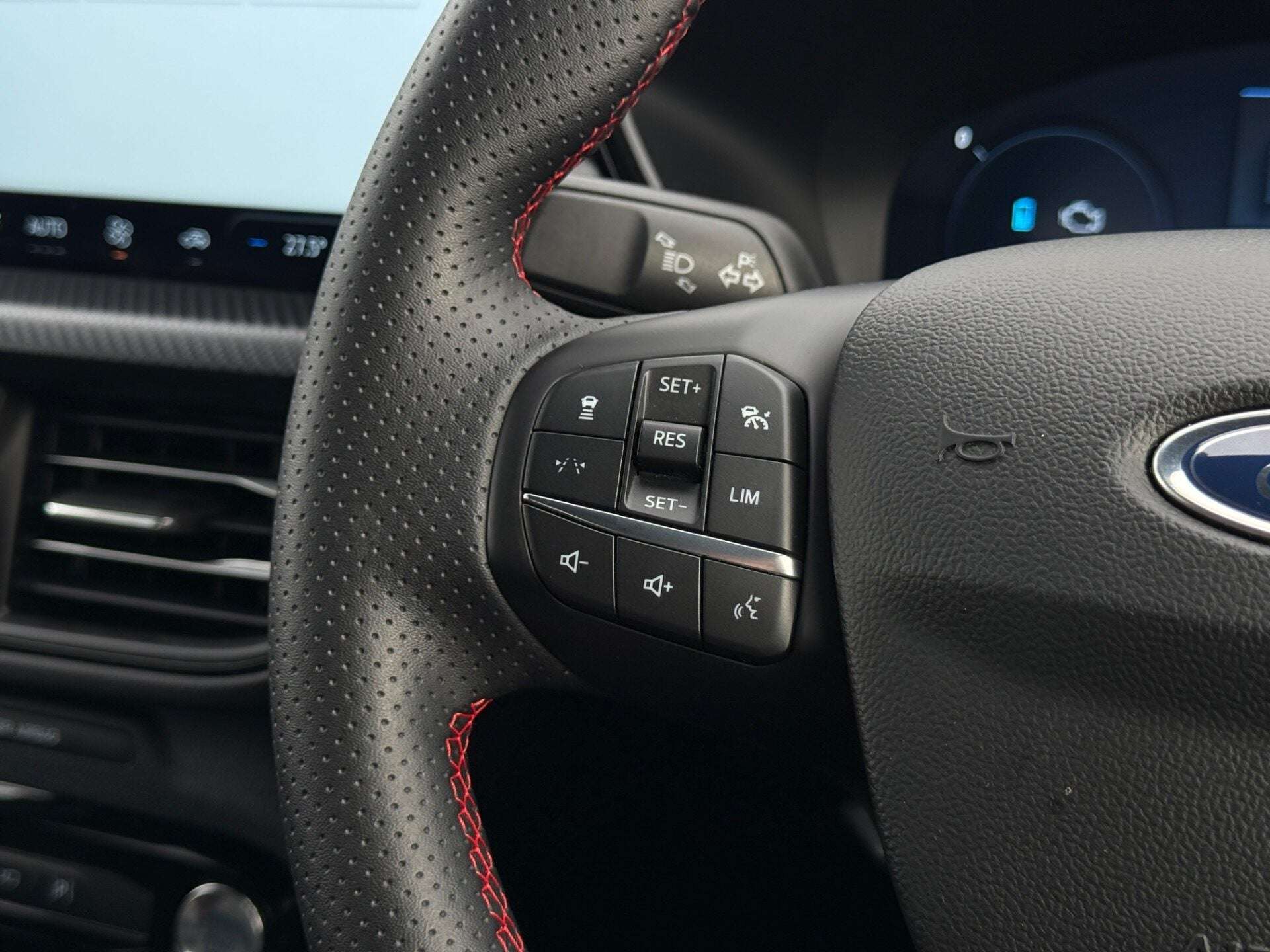 2024 FORD KUGA 2024 FORD KUGA