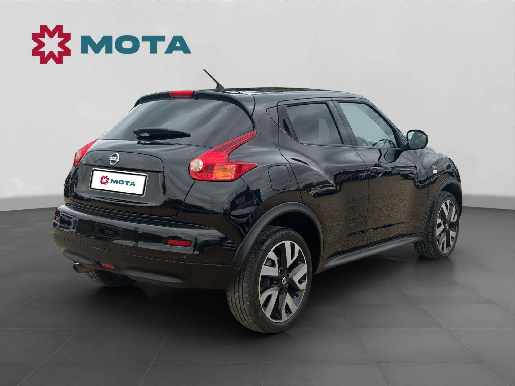 A 2014 NISSAN JUKE 1.6 n-tec SUV 5dr Petrol CVT Euro 5 (117 ps) A 2014 NISSAN JUKE 1.6 n-tec SUV 5dr Petrol CVT Euro 5 (117 ps)