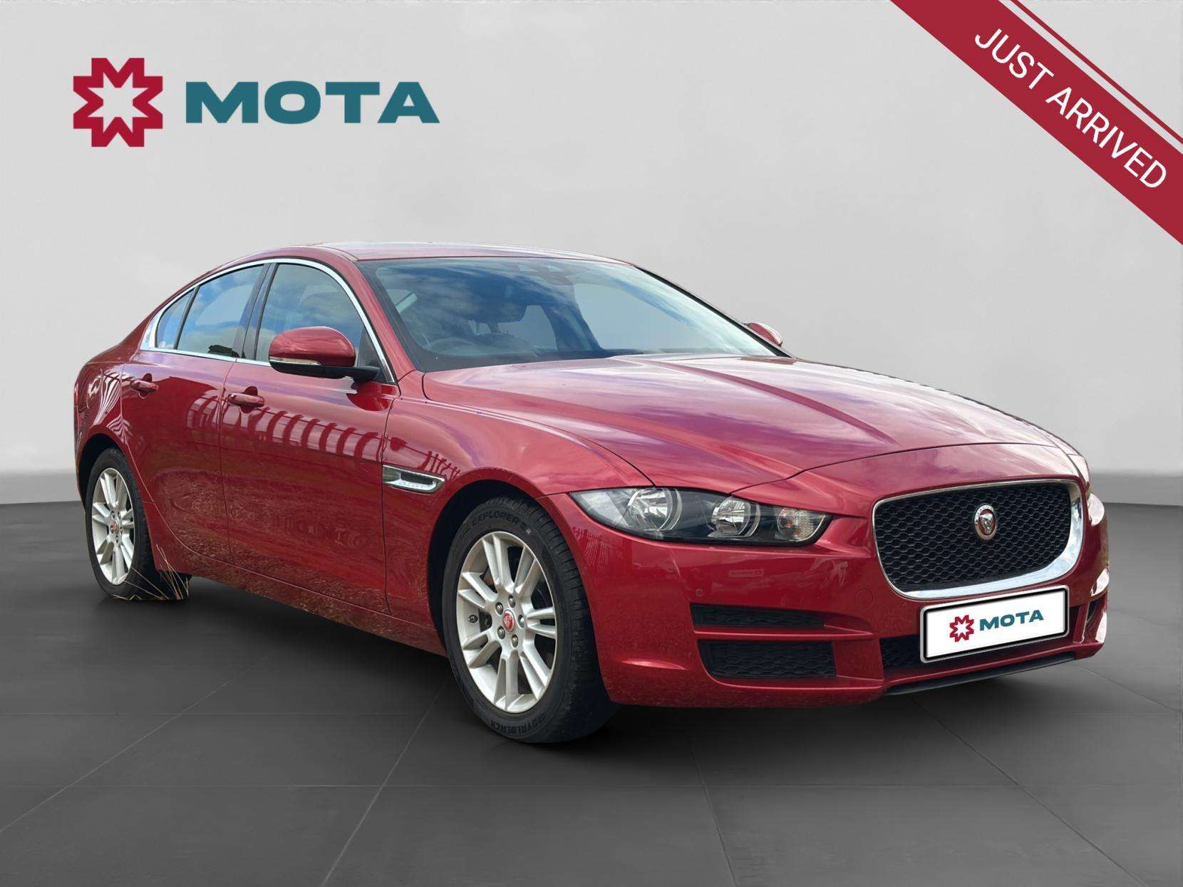 A 2015 JAGUAR XE PRESTIGE A 2015 JAGUAR XE PRESTIGE