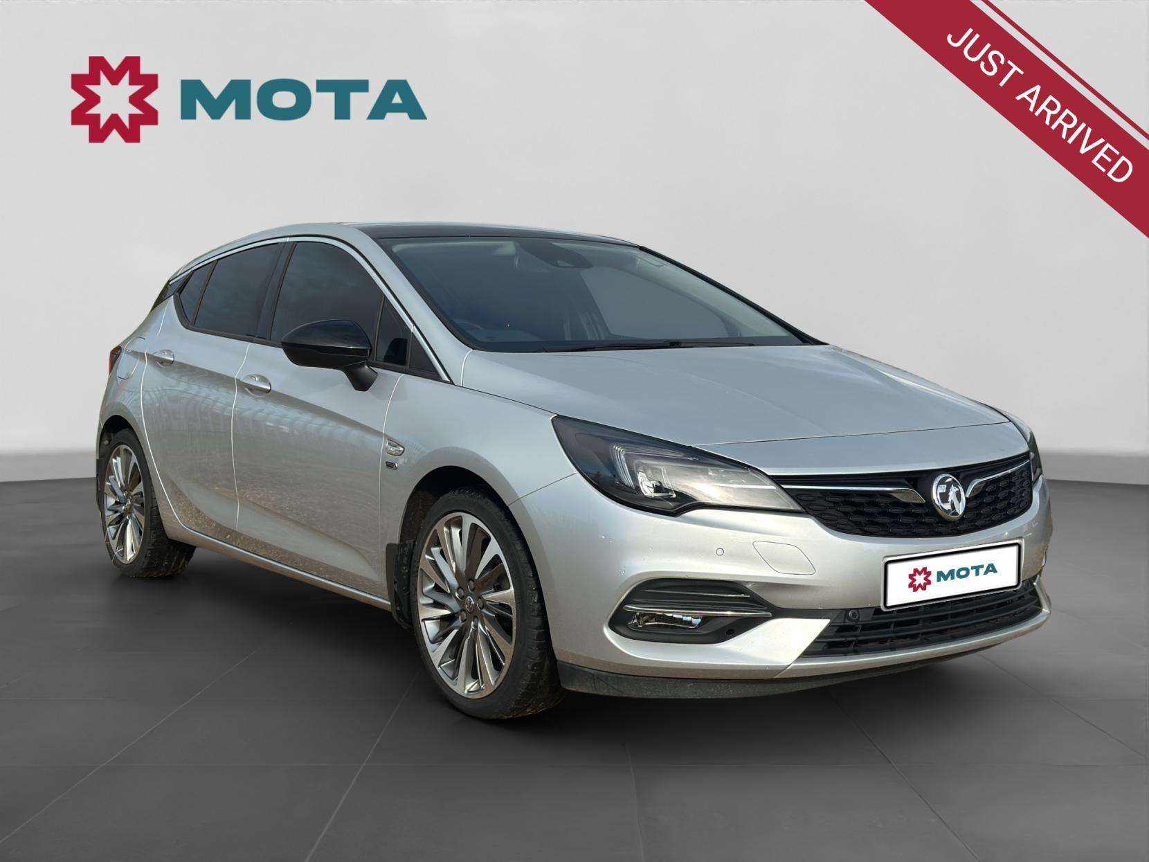 A 2021 VAUXHALL ASTRA 1.2 Turbo Griffin Edition Hatchback 5dr Petrol Manual Euro 6 (s/s) (145 ps) A 2021 VAUXHALL ASTRA 1.2 Turbo Griffin Edition Hatchback 5dr Petrol Manual Euro 6 (s/s) (145 ps)