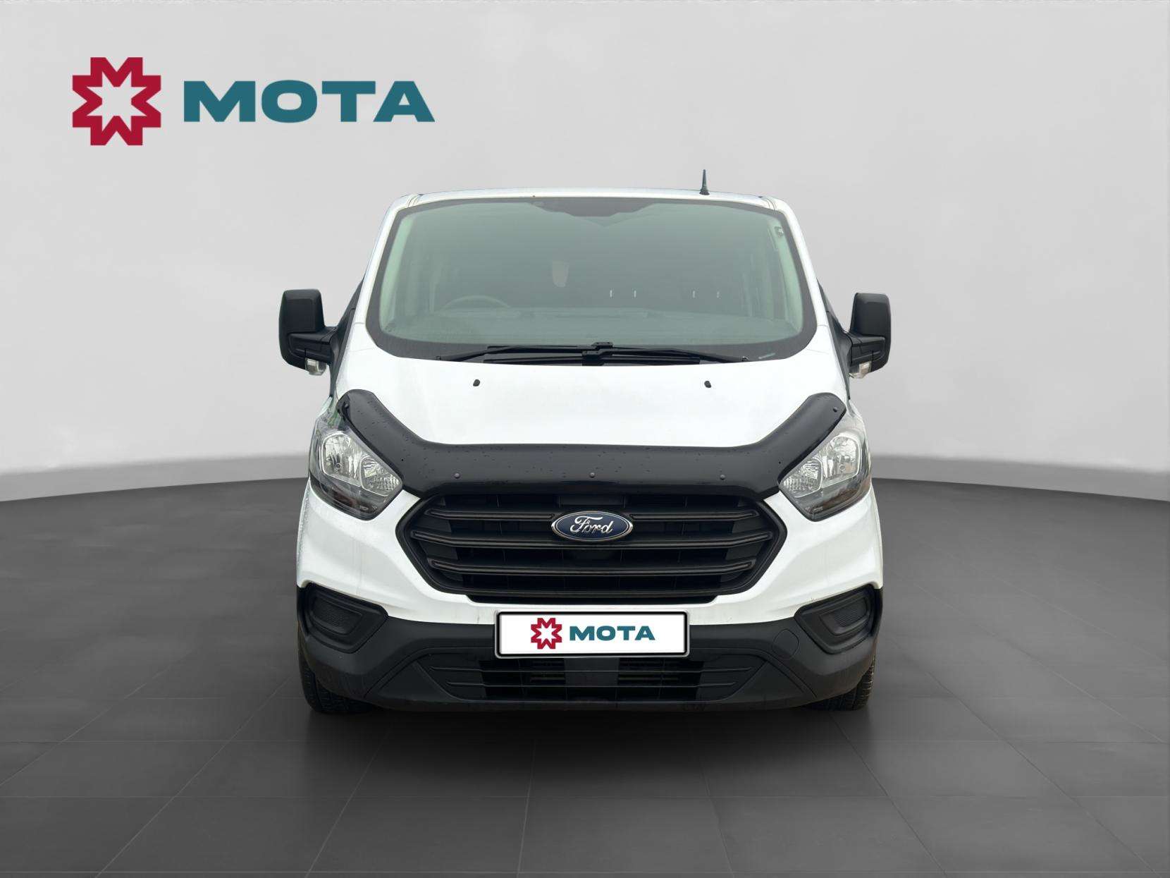 A 2019 FORD TRANSIT CUSTOM 2.0 300 EcoBlue Crew Van Double Cab 5dr Diesel Manual L1 H1 Euro 6 (6 Seat) (130 ps) A 2019 FORD TRANSIT CUSTOM 2.0 300 EcoBlue Crew Van Double Cab 5dr Diesel Manual L1 H1 Euro 6 (6 Seat) (130 ps)