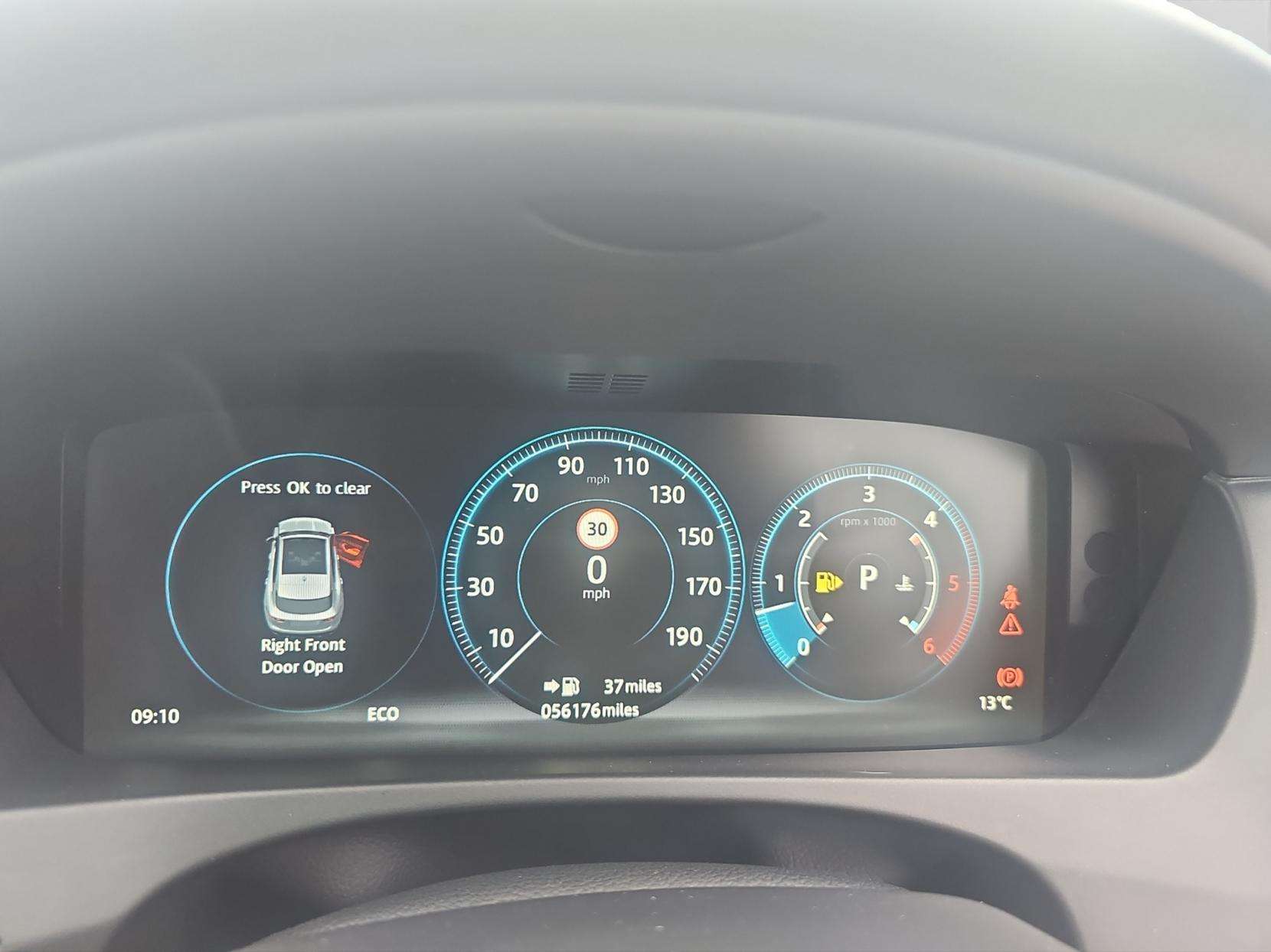 2017 JAGUAR F-PACE 2017 JAGUAR F-PACE