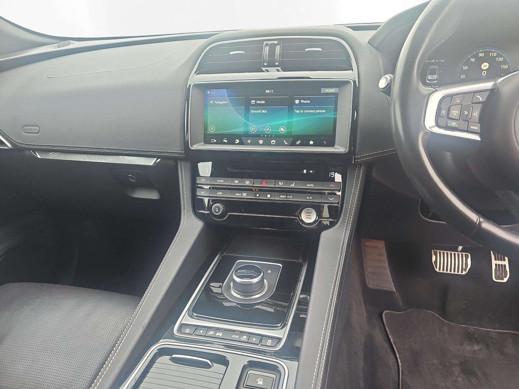 2017 JAGUAR F-PACE 2017 JAGUAR F-PACE