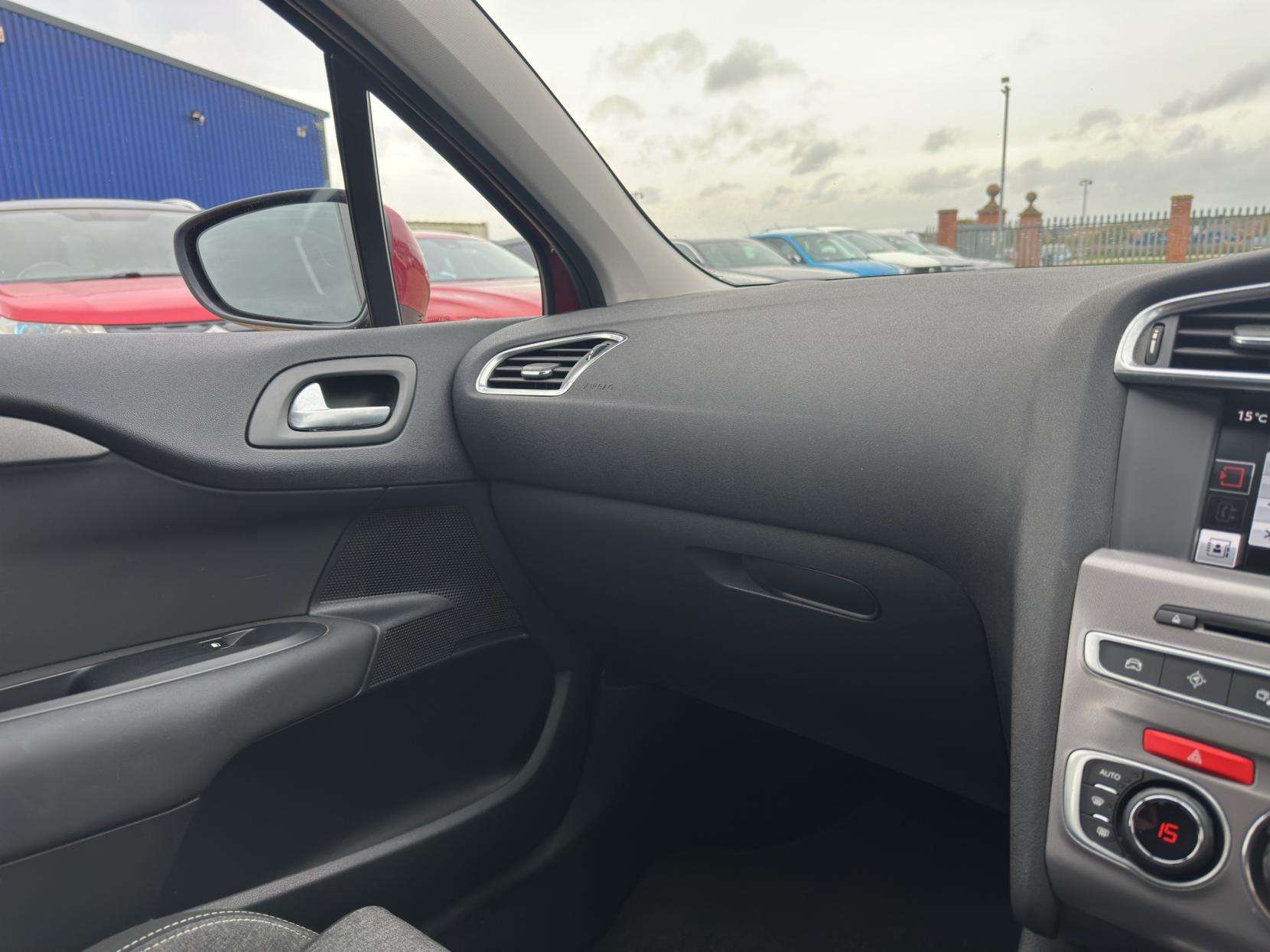 2017 CITROEN C4 2017 CITROEN C4