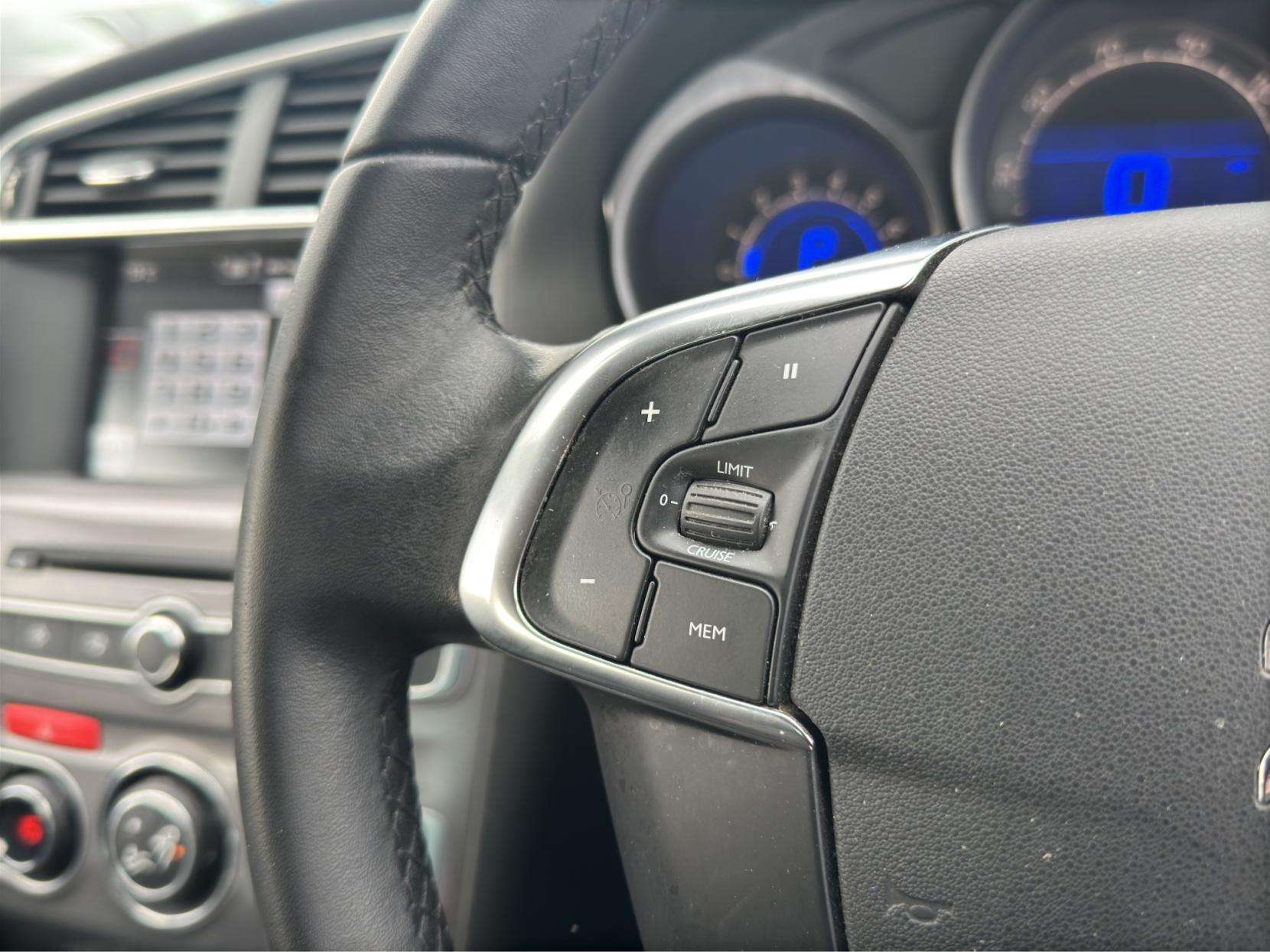 2017 CITROEN C4 2017 CITROEN C4