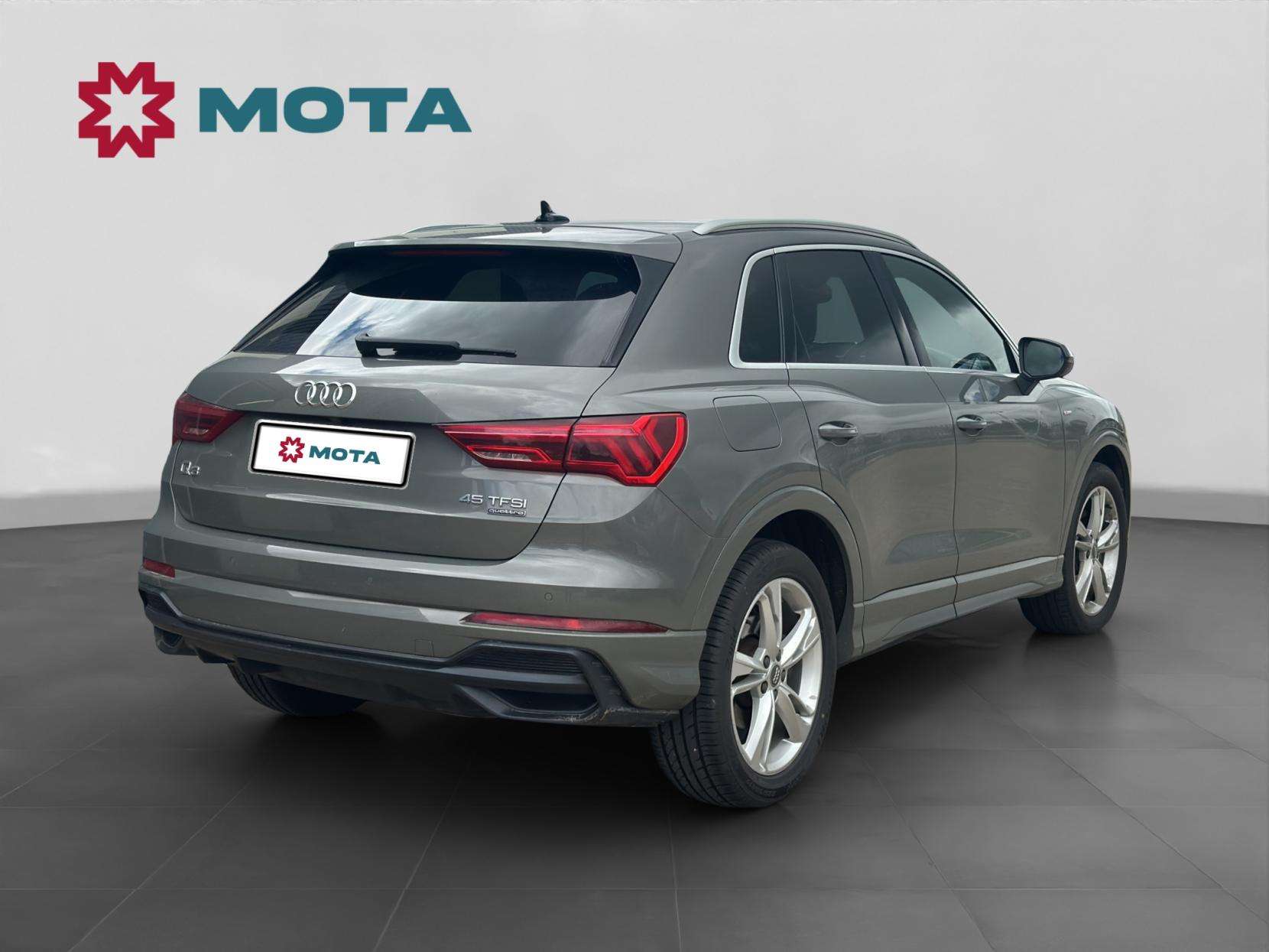 A 2020 AUDI Q3 2.0 TFSI 45 S line SUV 5dr Petrol S Tronic quattro Euro 6 (s/s) (230 ps) A 2020 AUDI Q3 2.0 TFSI 45 S line SUV 5dr Petrol S Tronic quattro Euro 6 (s/s) (230 ps)