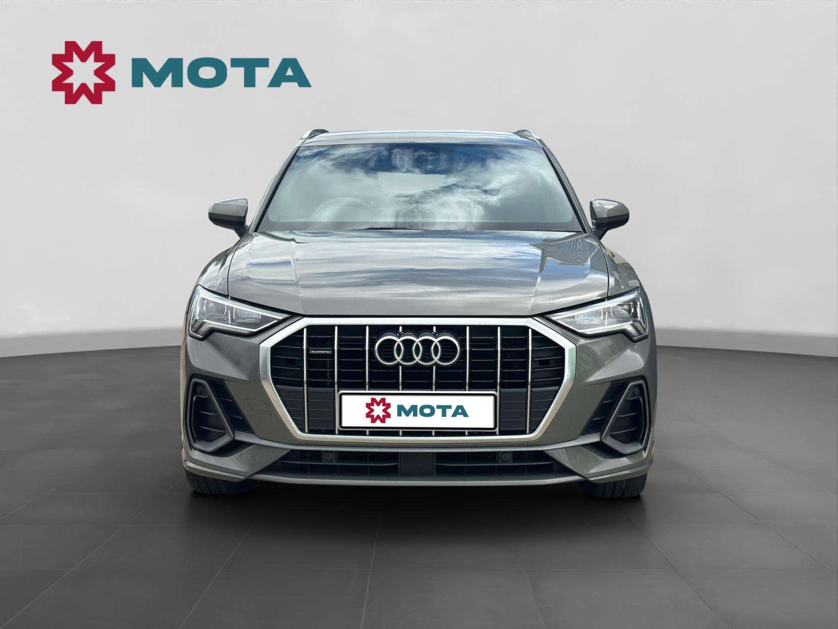 A 2020 AUDI Q3 2.0 TFSI 45 S line SUV 5dr Petrol S Tronic quattro Euro 6 (s/s) (230 ps) A 2020 AUDI Q3 2.0 TFSI 45 S line SUV 5dr Petrol S Tronic quattro Euro 6 (s/s) (230 ps)