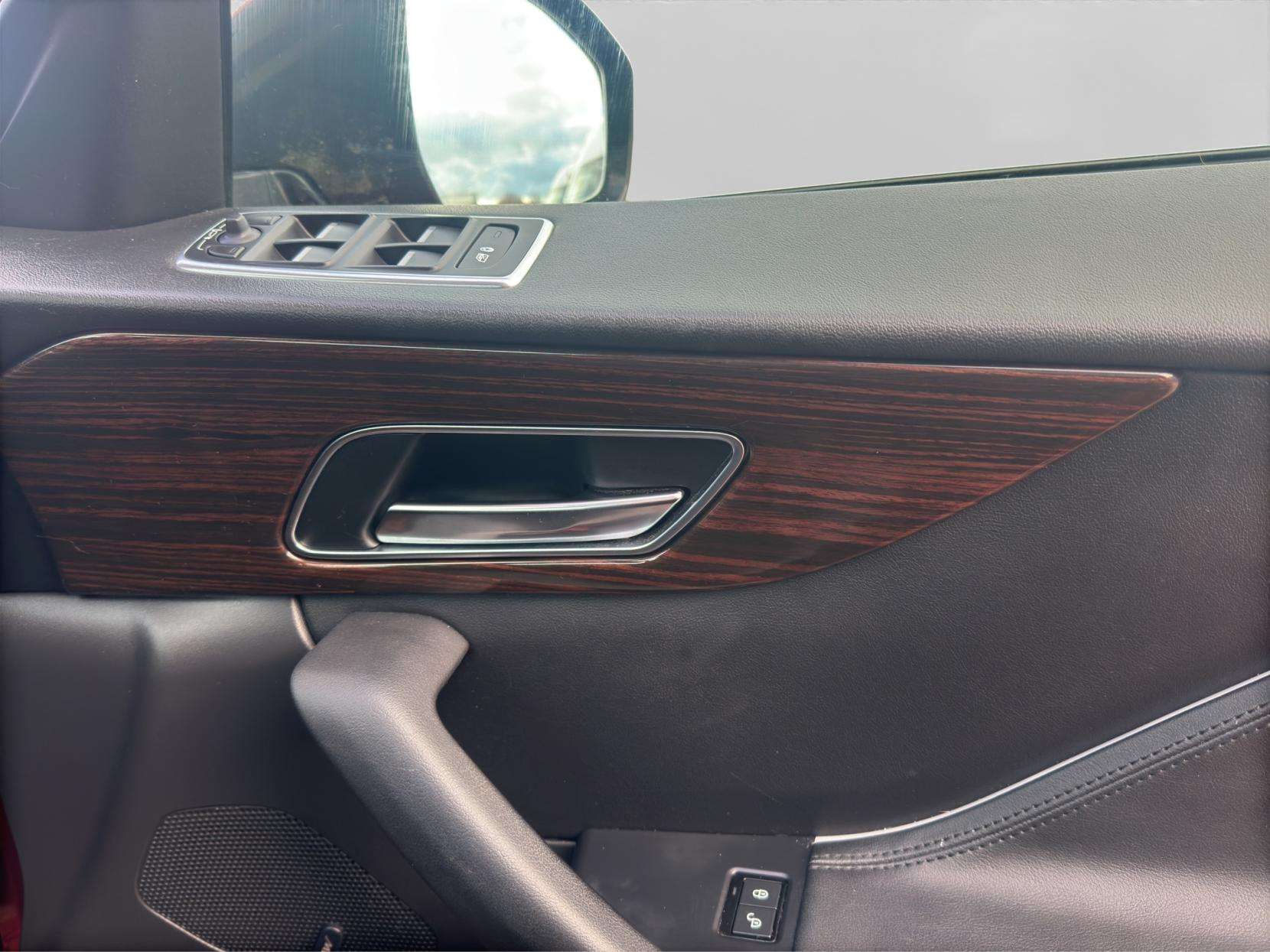 2017 JAGUAR F-PACE 2017 JAGUAR F-PACE