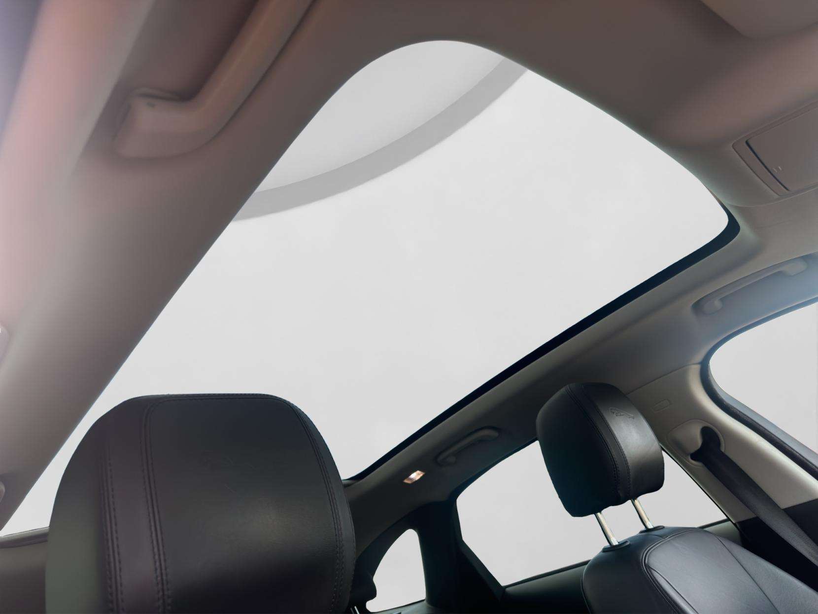 2017 JAGUAR F-PACE 2017 JAGUAR F-PACE