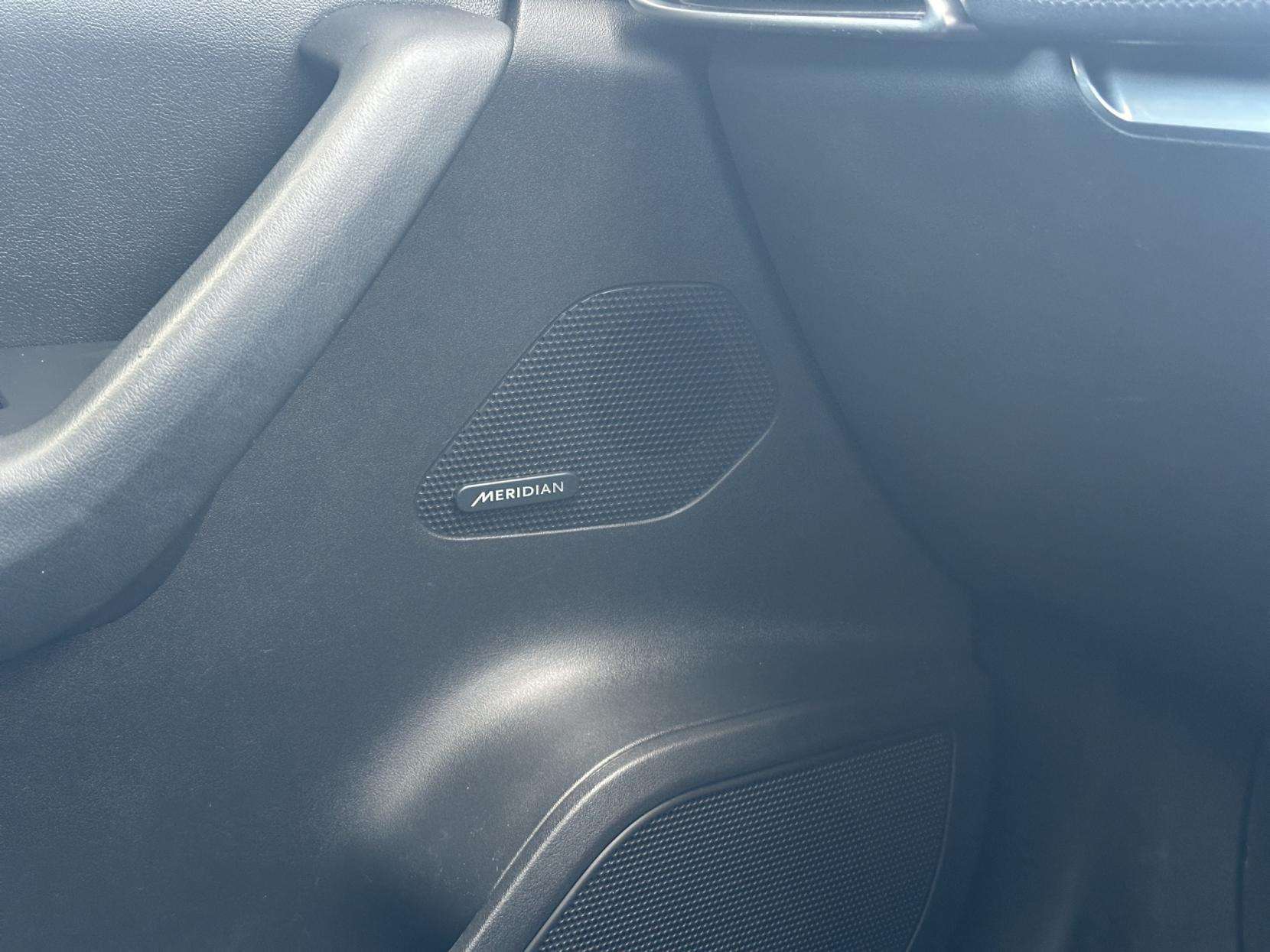 2017 JAGUAR F-PACE 2017 JAGUAR F-PACE