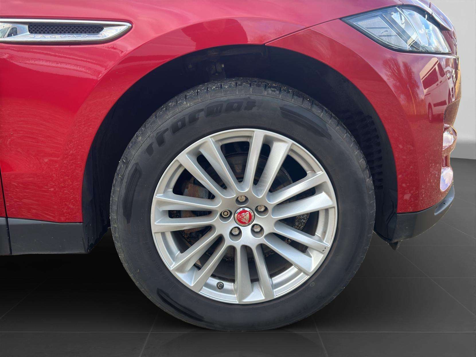 2017 JAGUAR F-PACE 2017 JAGUAR F-PACE